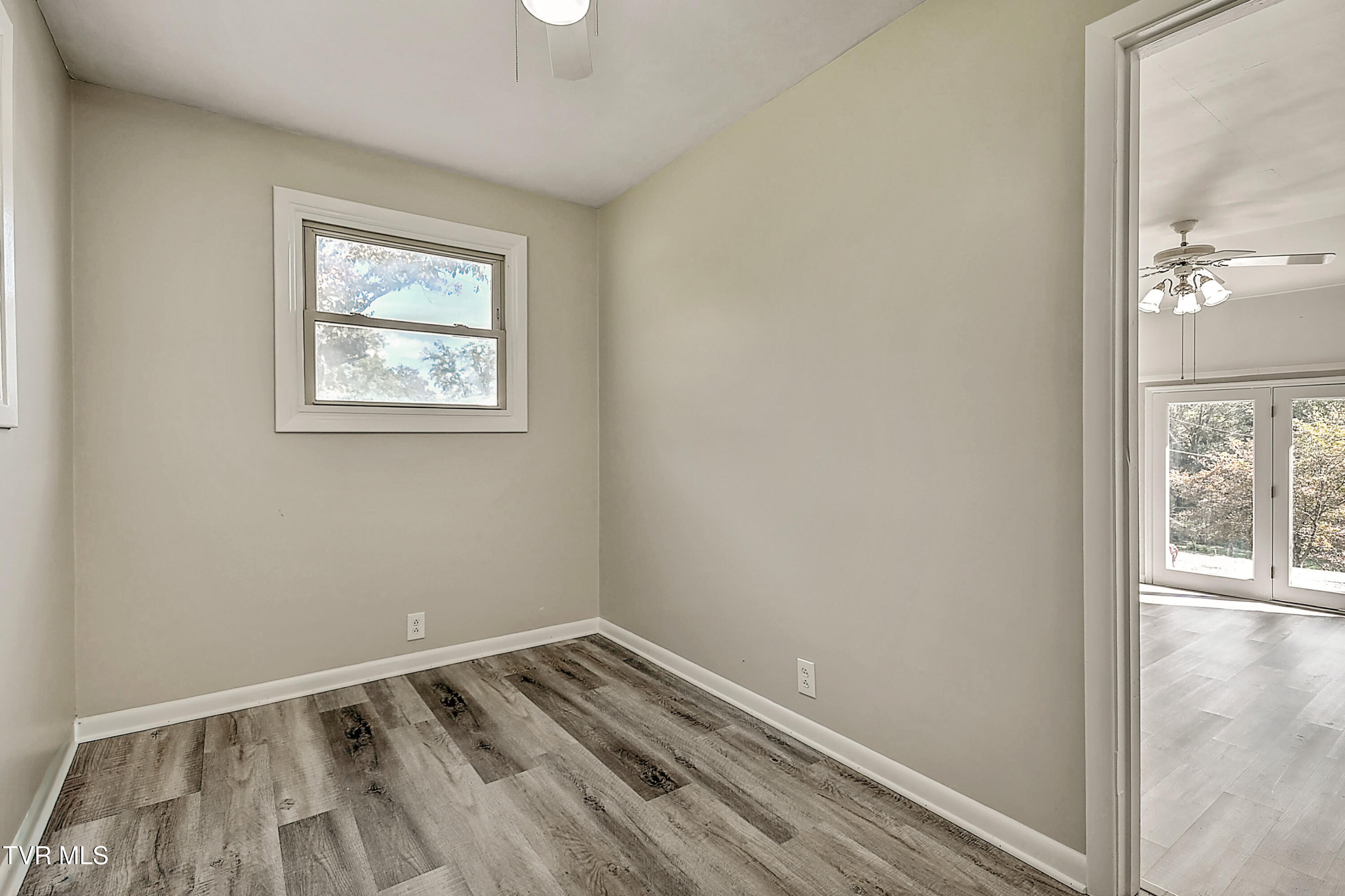 1204 West Carters Valley Road