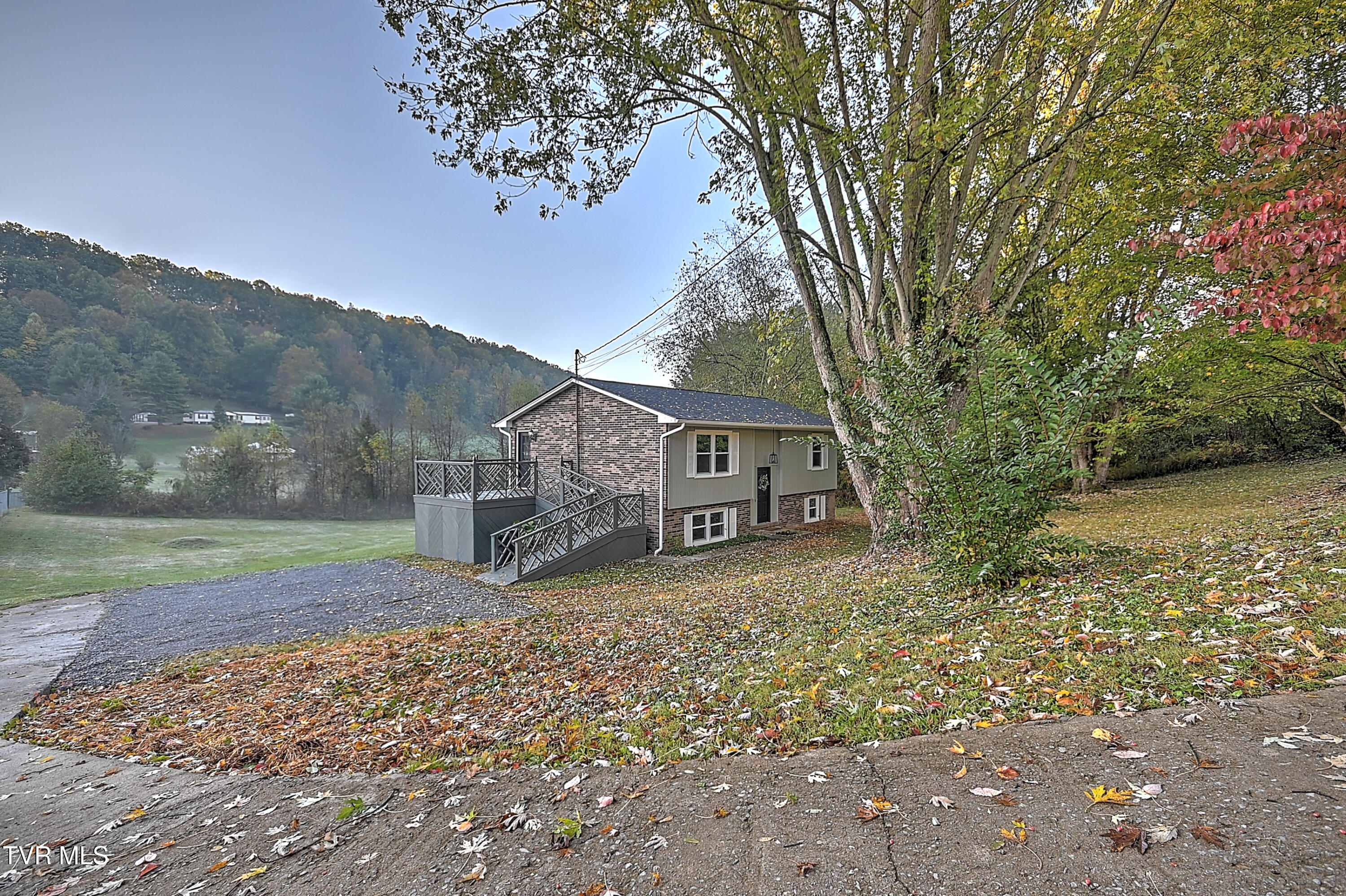 252 Leonard Lane, Blountville