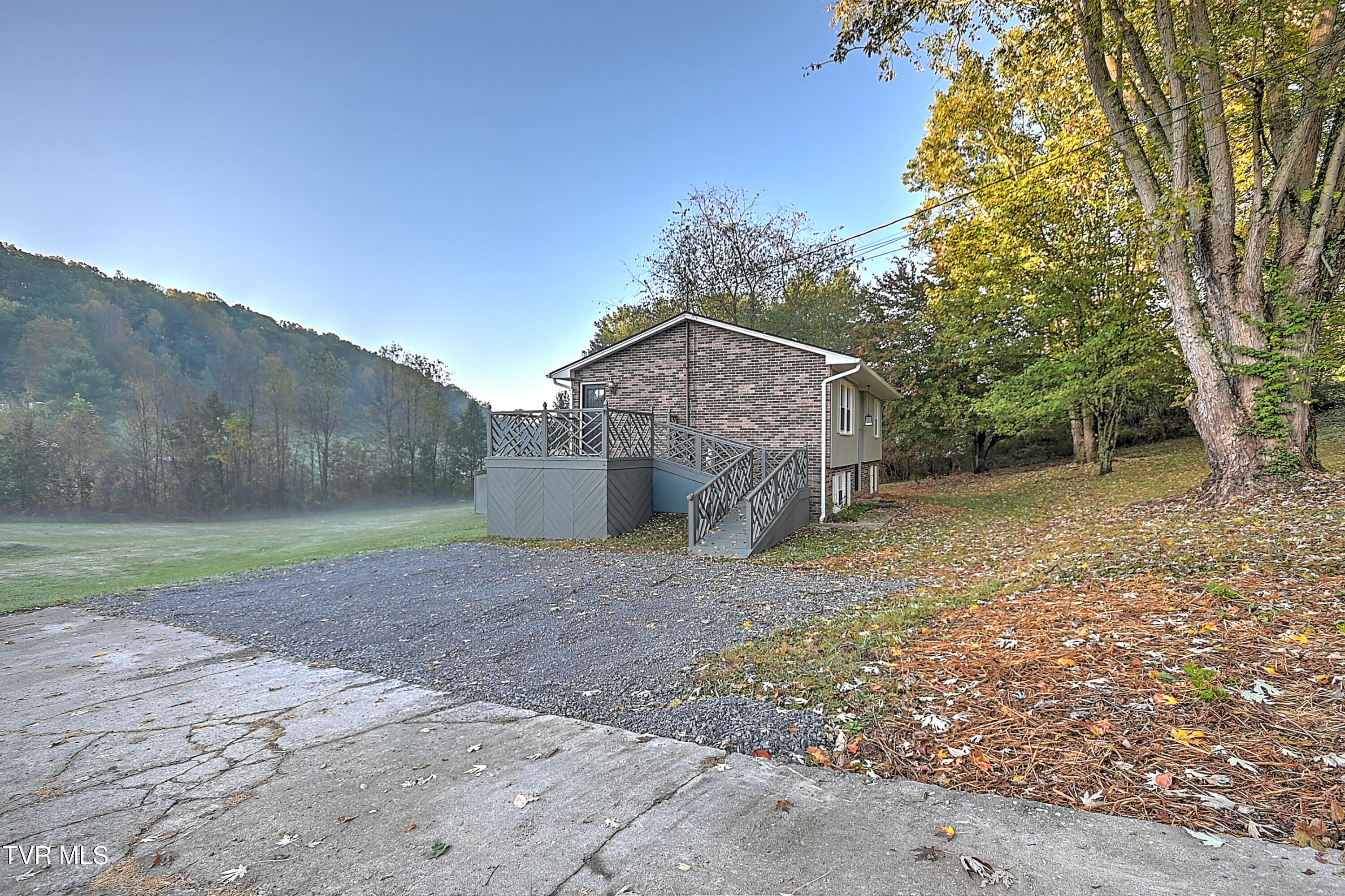 252 Leonard Lane, Blountville