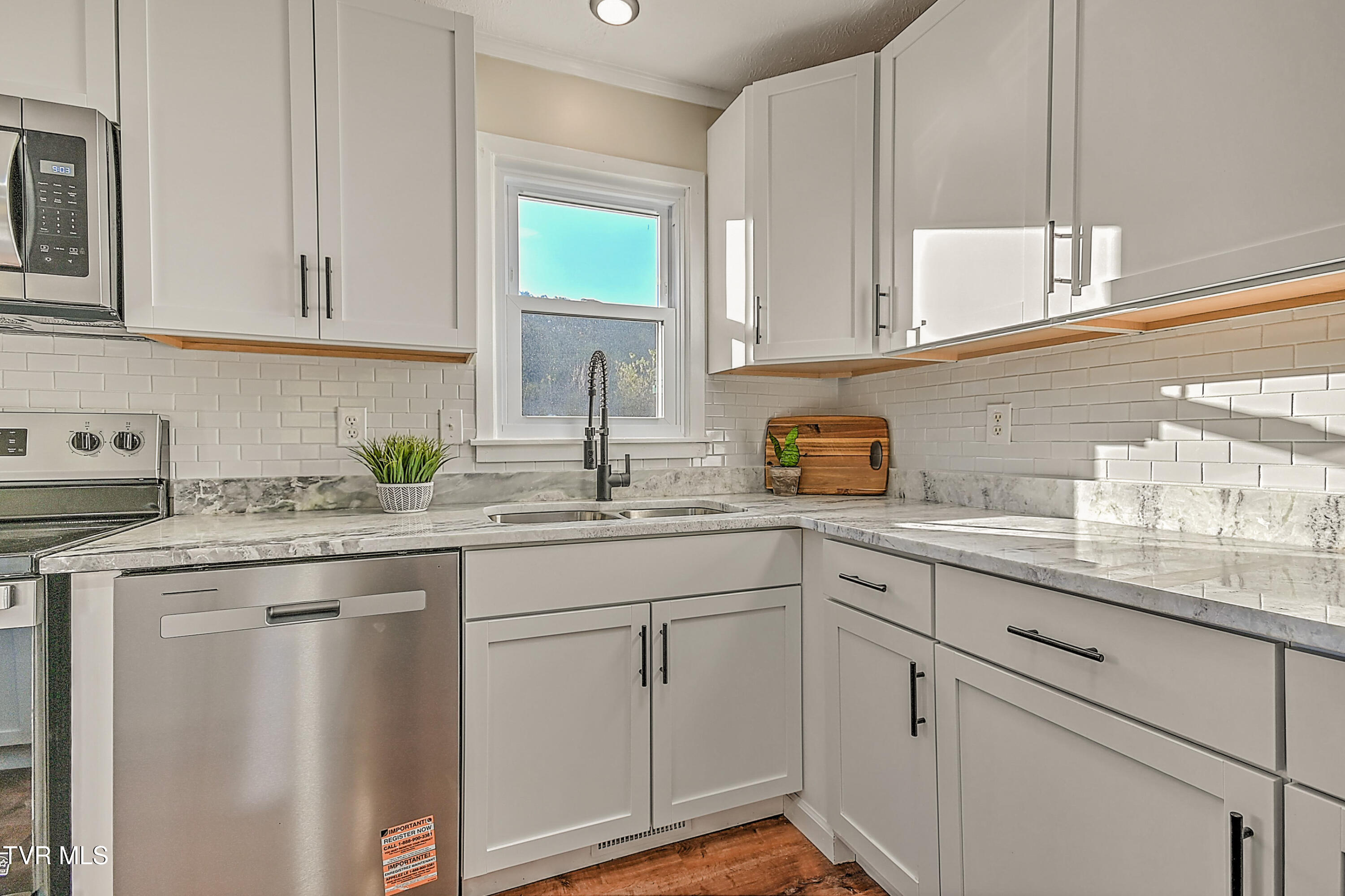 252 Leonard Lane, Blountville