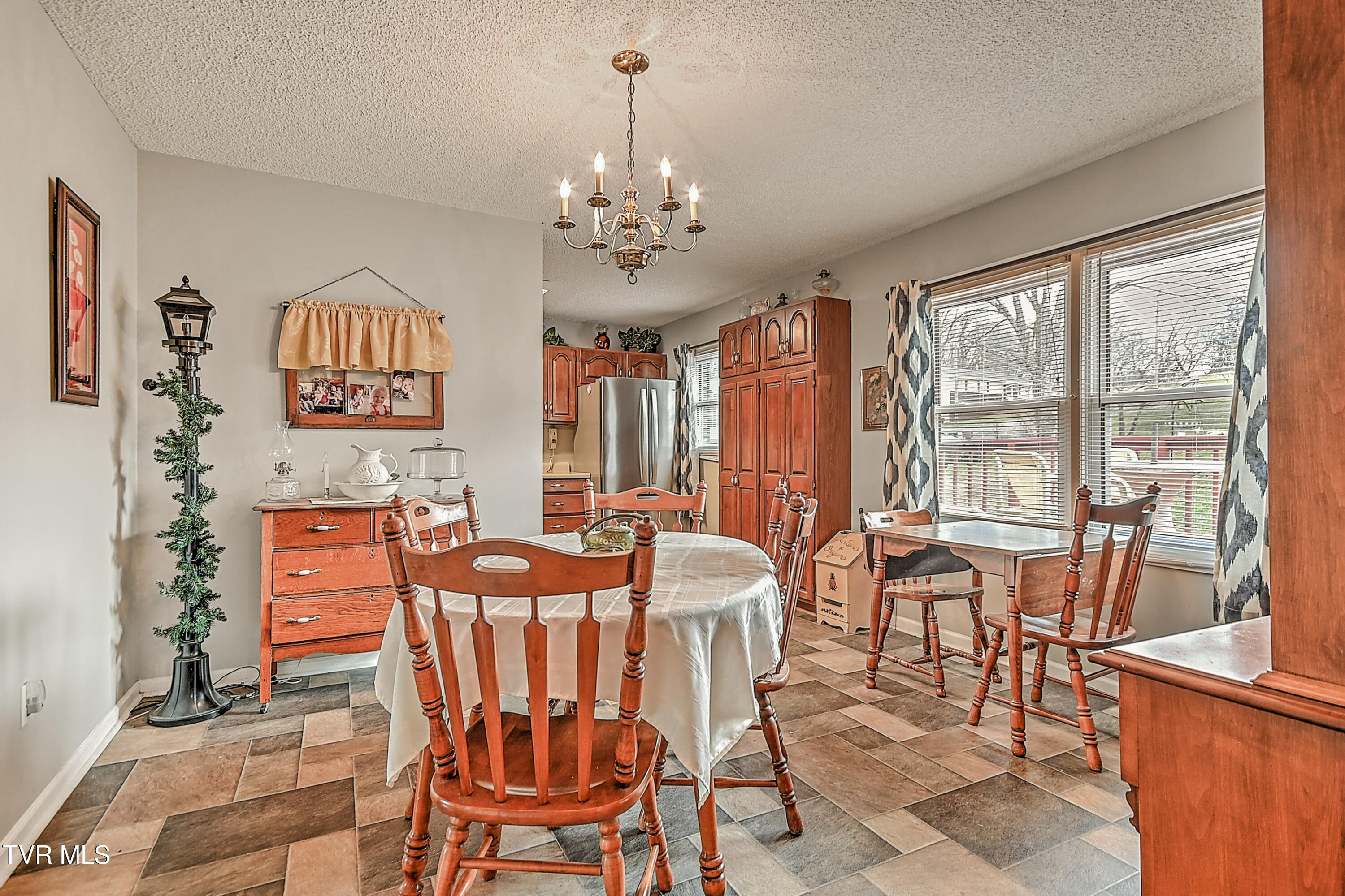 270 Alders Place Extension