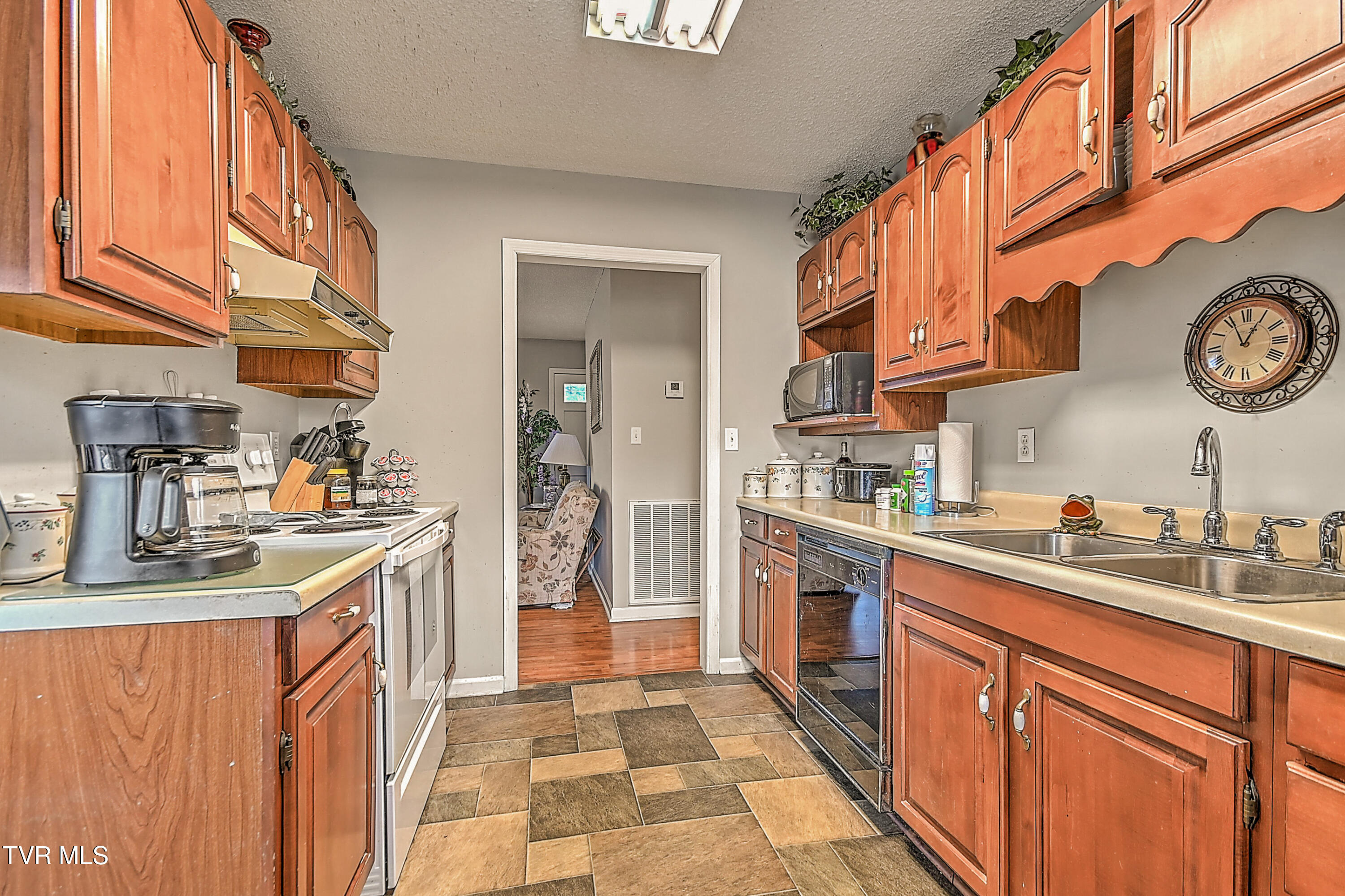 270 Alders Place Extension