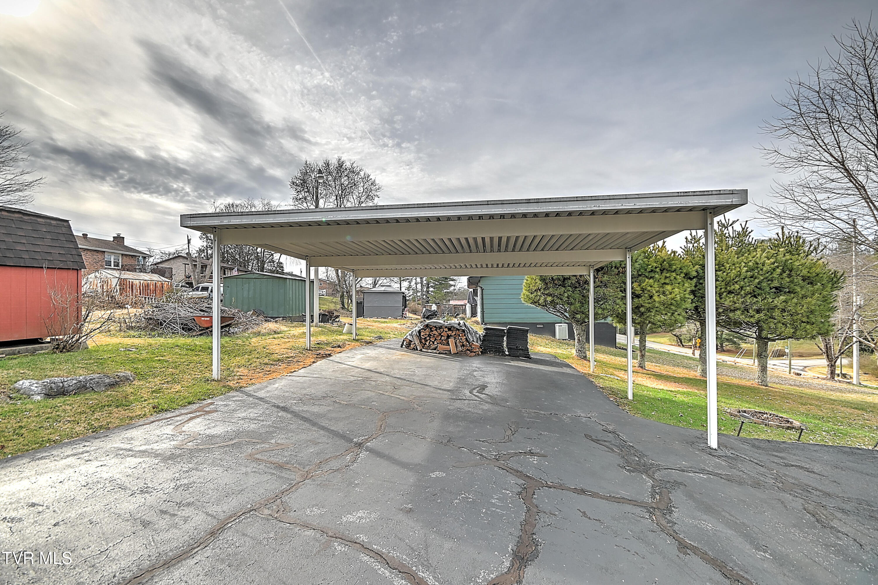 270 Alders Place Extension