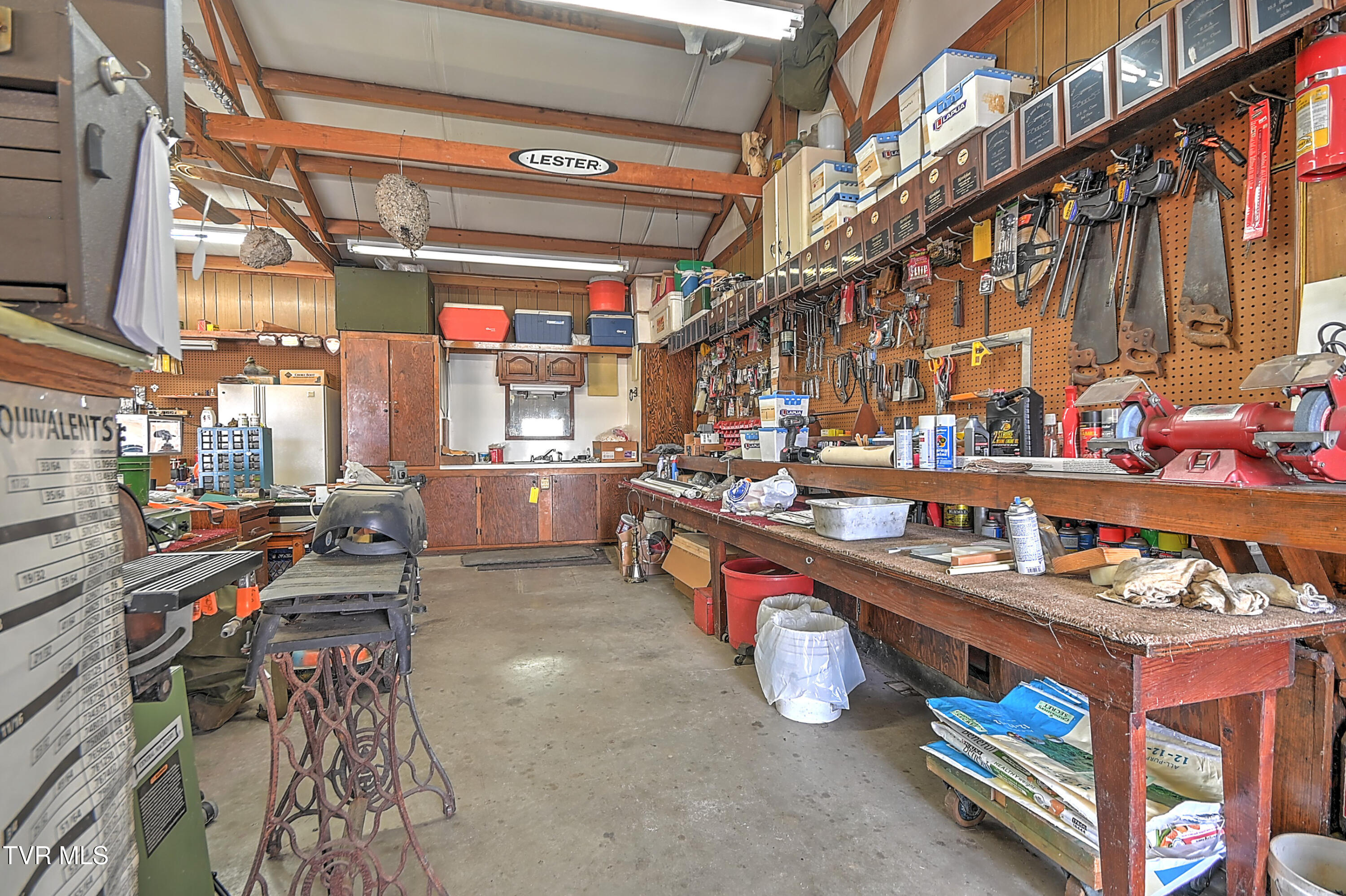 423 Kendricks Hollow Road