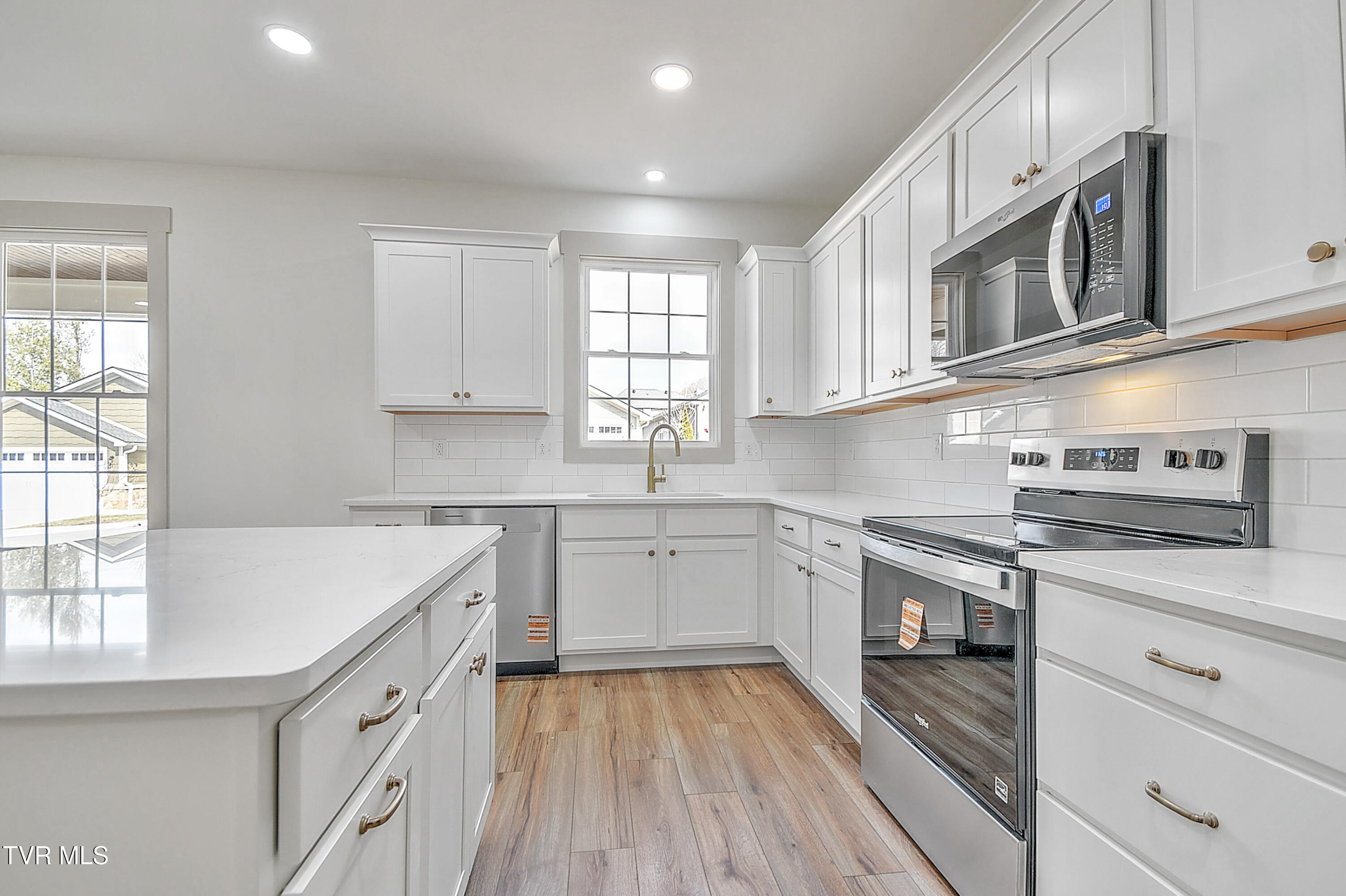 505 Hickory Tree Pvt Drive