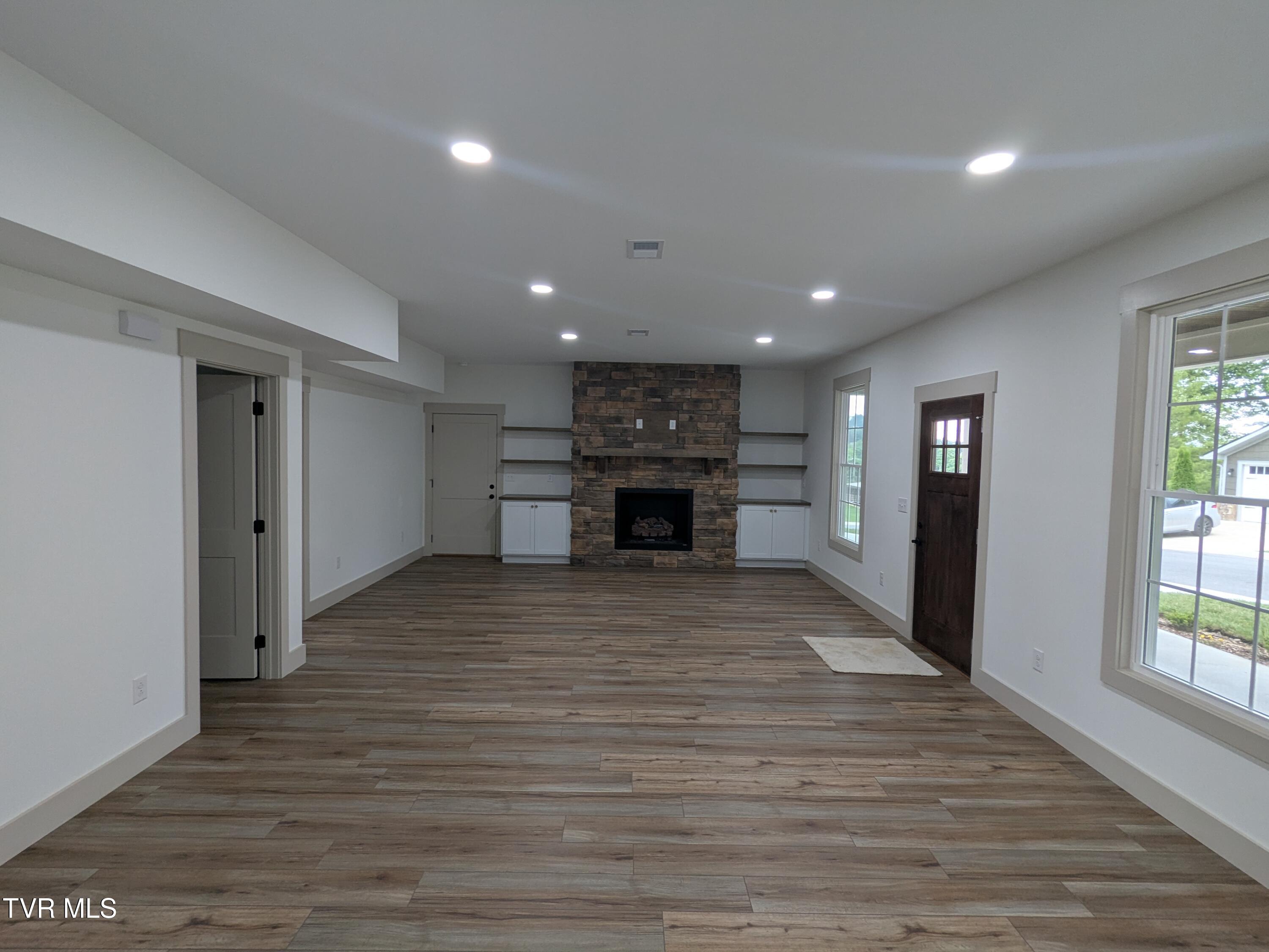 505 Hickory Tree Pvt Drive