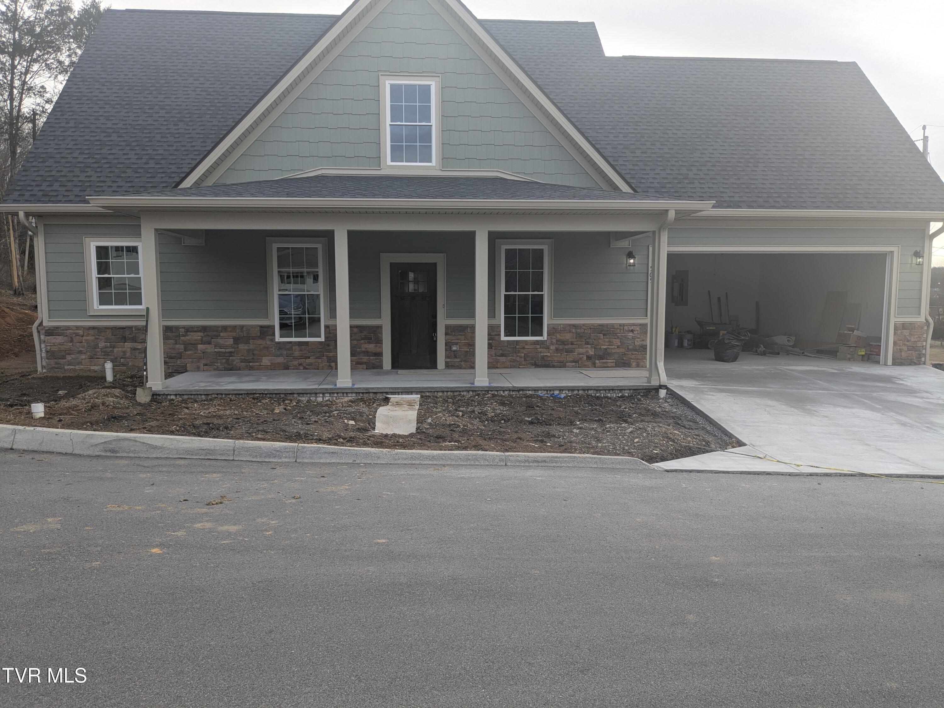 505 Hickory Tree Pvt Drive