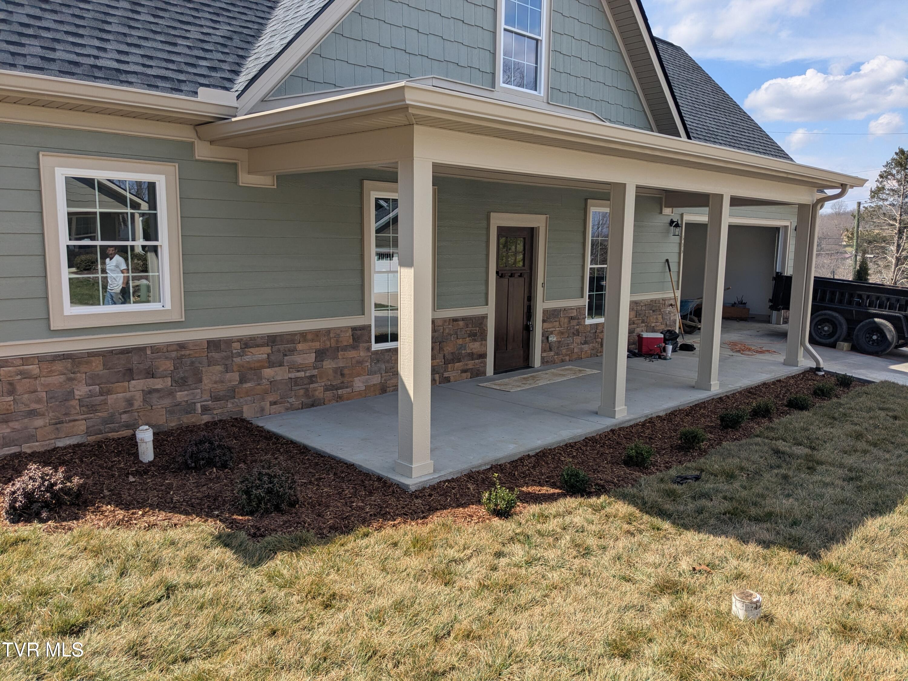 505 Hickory Tree Pvt Drive