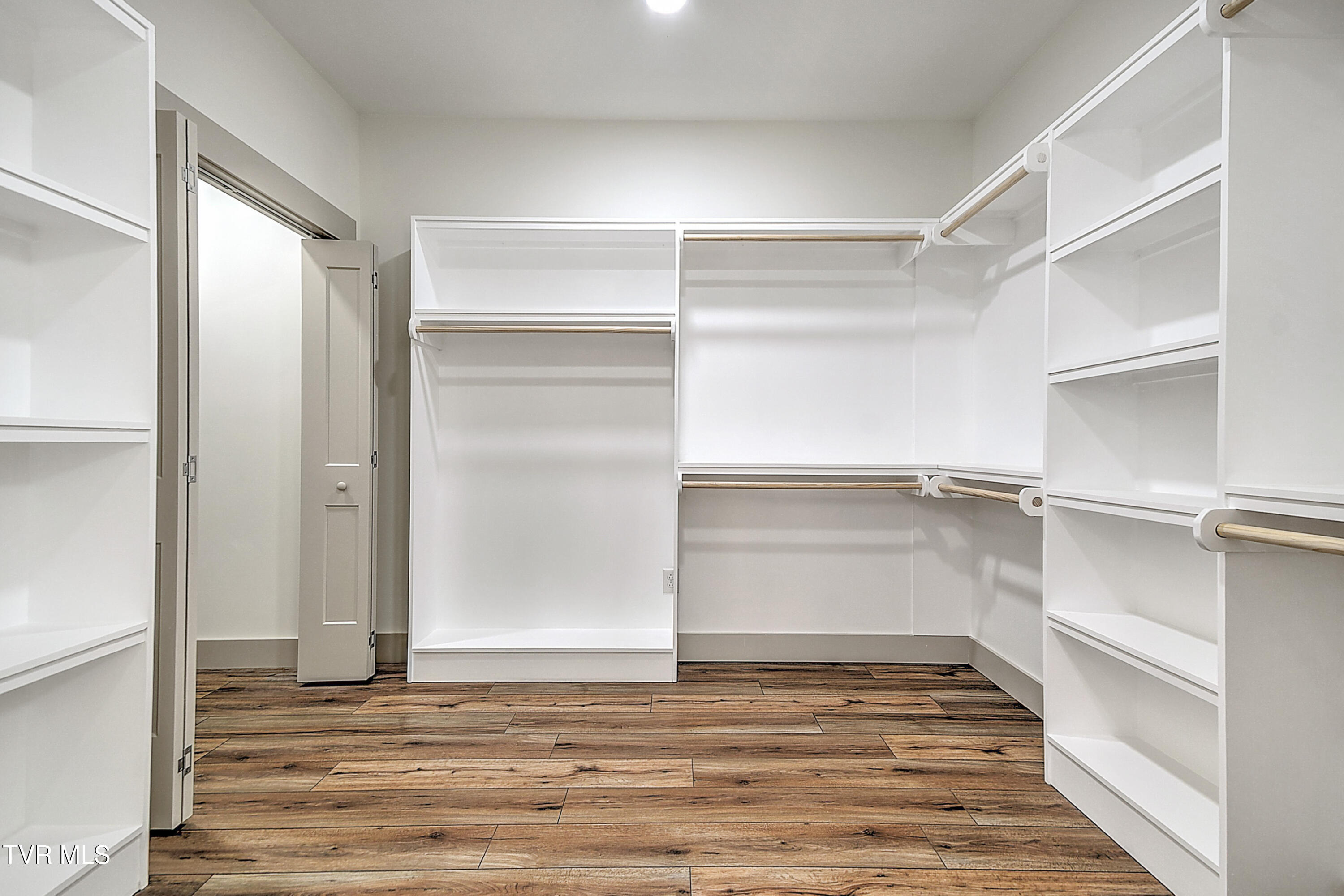 505 Hickory Tree Pvt Drive