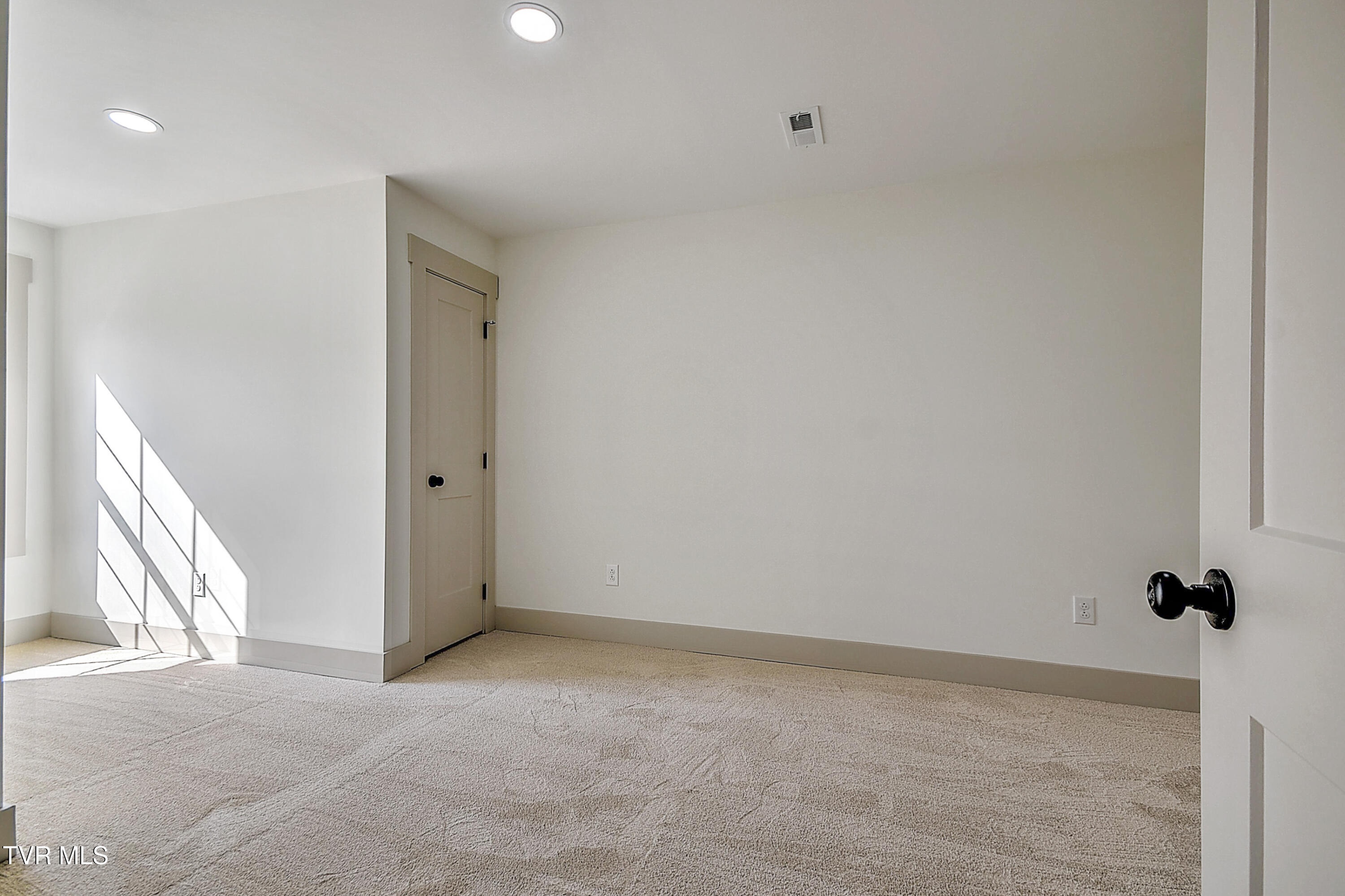 505 Hickory Tree Pvt Drive