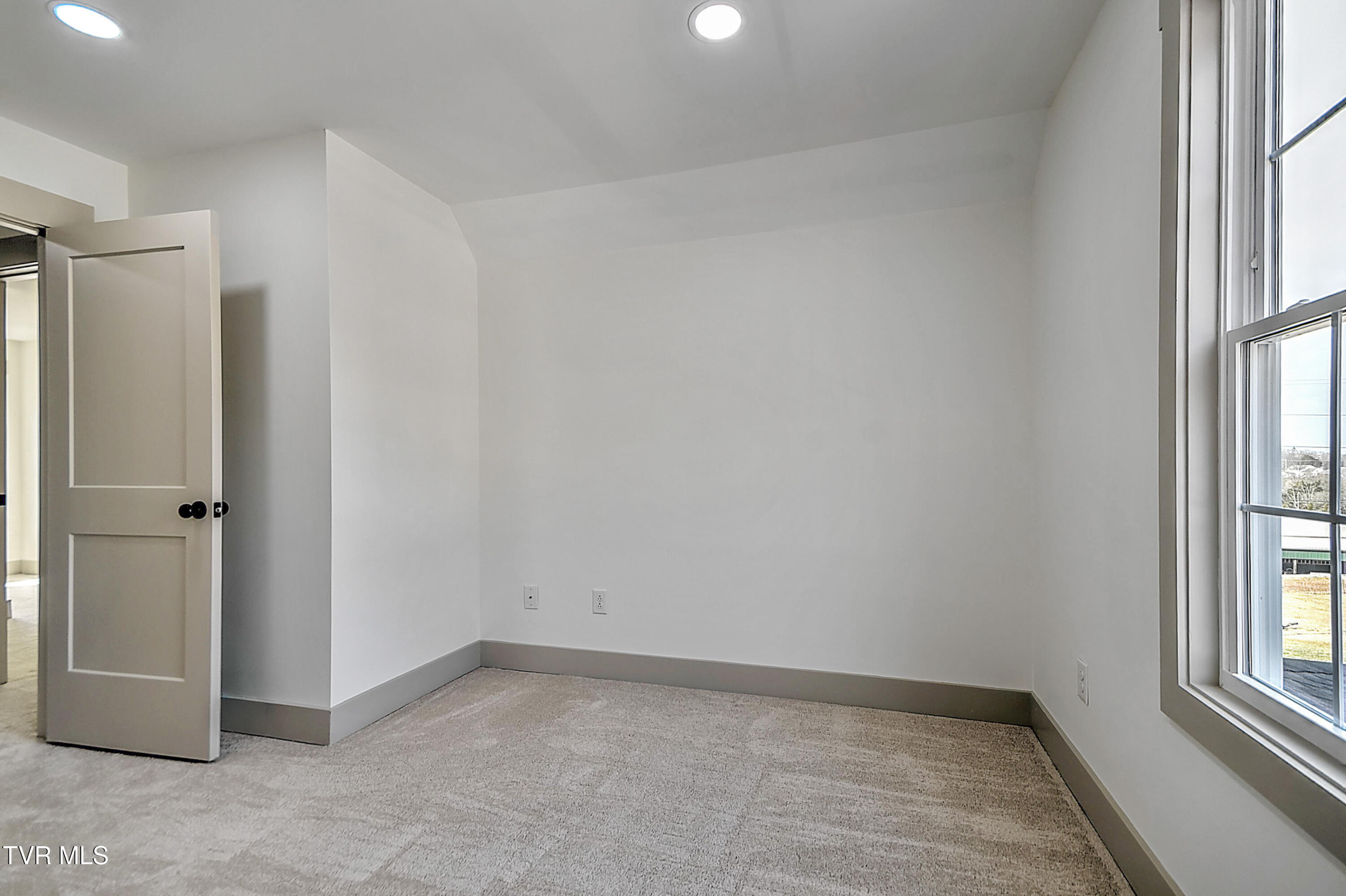 505 Hickory Tree Pvt Drive