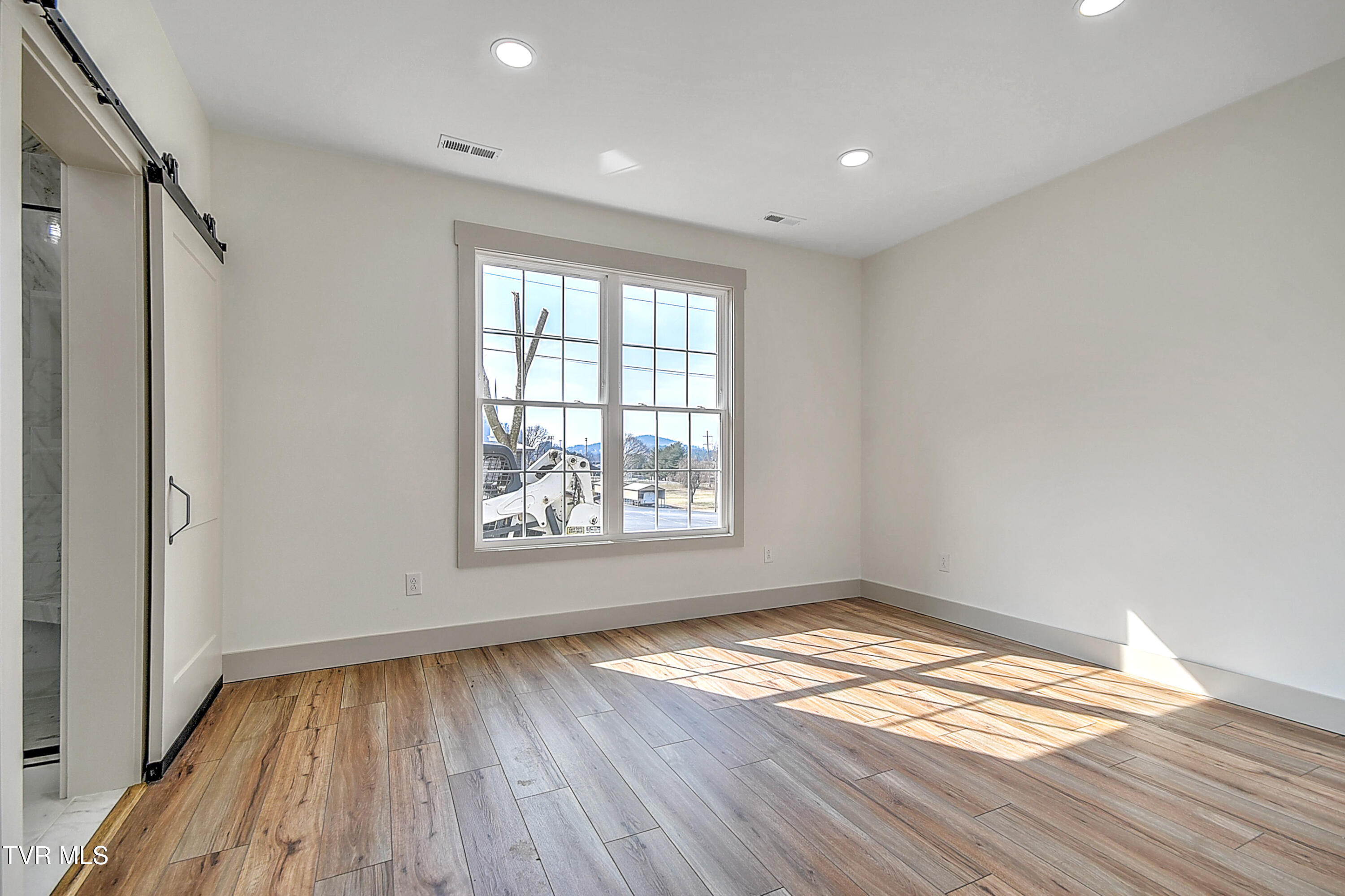 505 Hickory Tree Pvt Drive