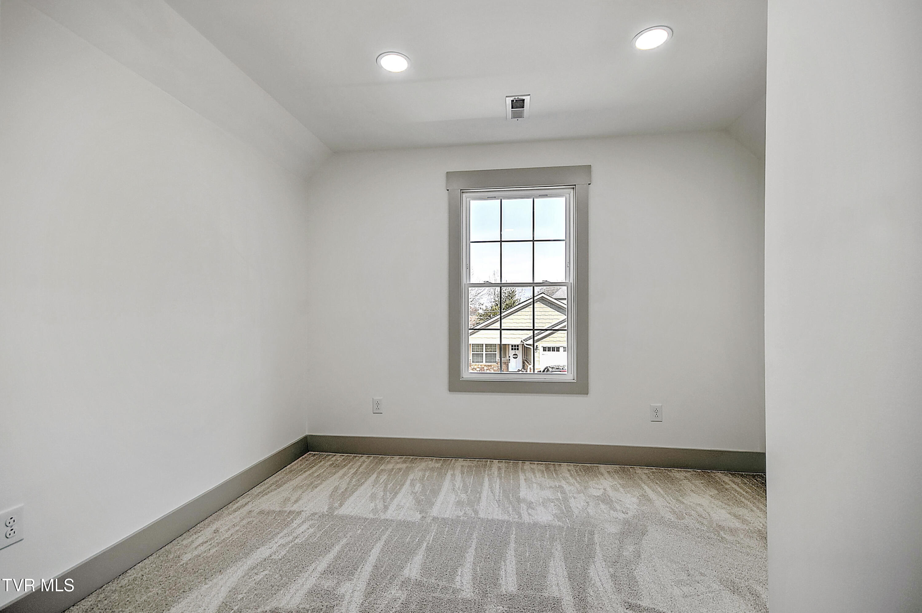 505 Hickory Tree Pvt Drive