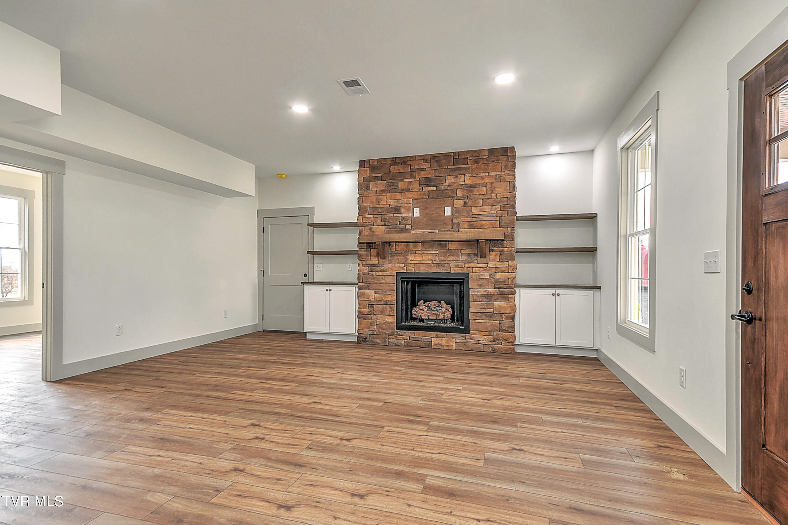 505 Hickory Tree Pvt Drive