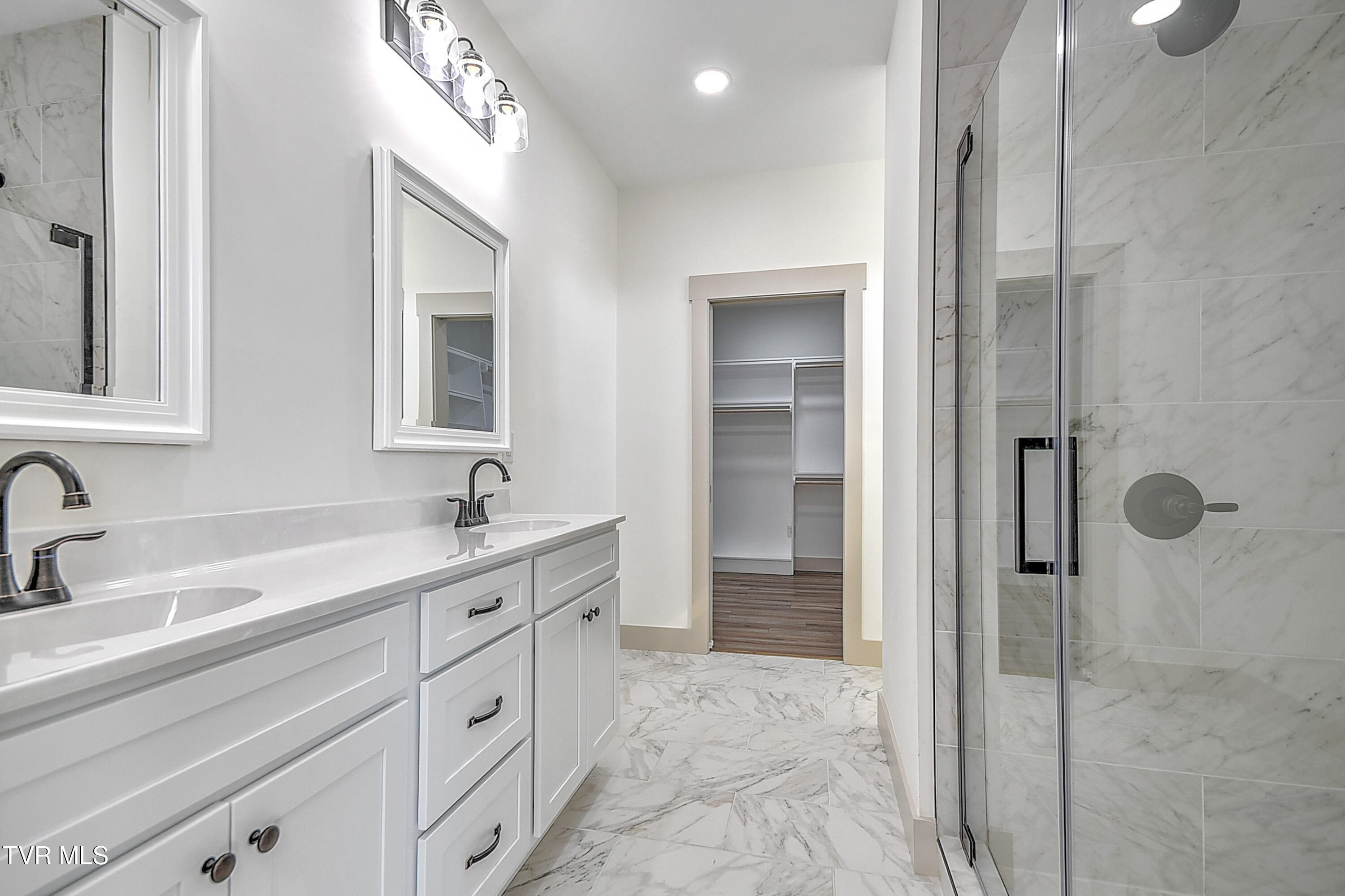 505 Hickory Tree Pvt Drive