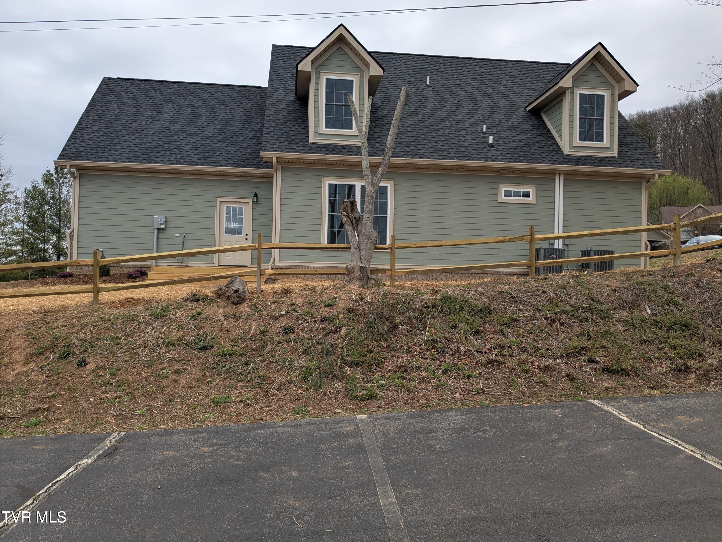 505 Hickory Tree Pvt Drive