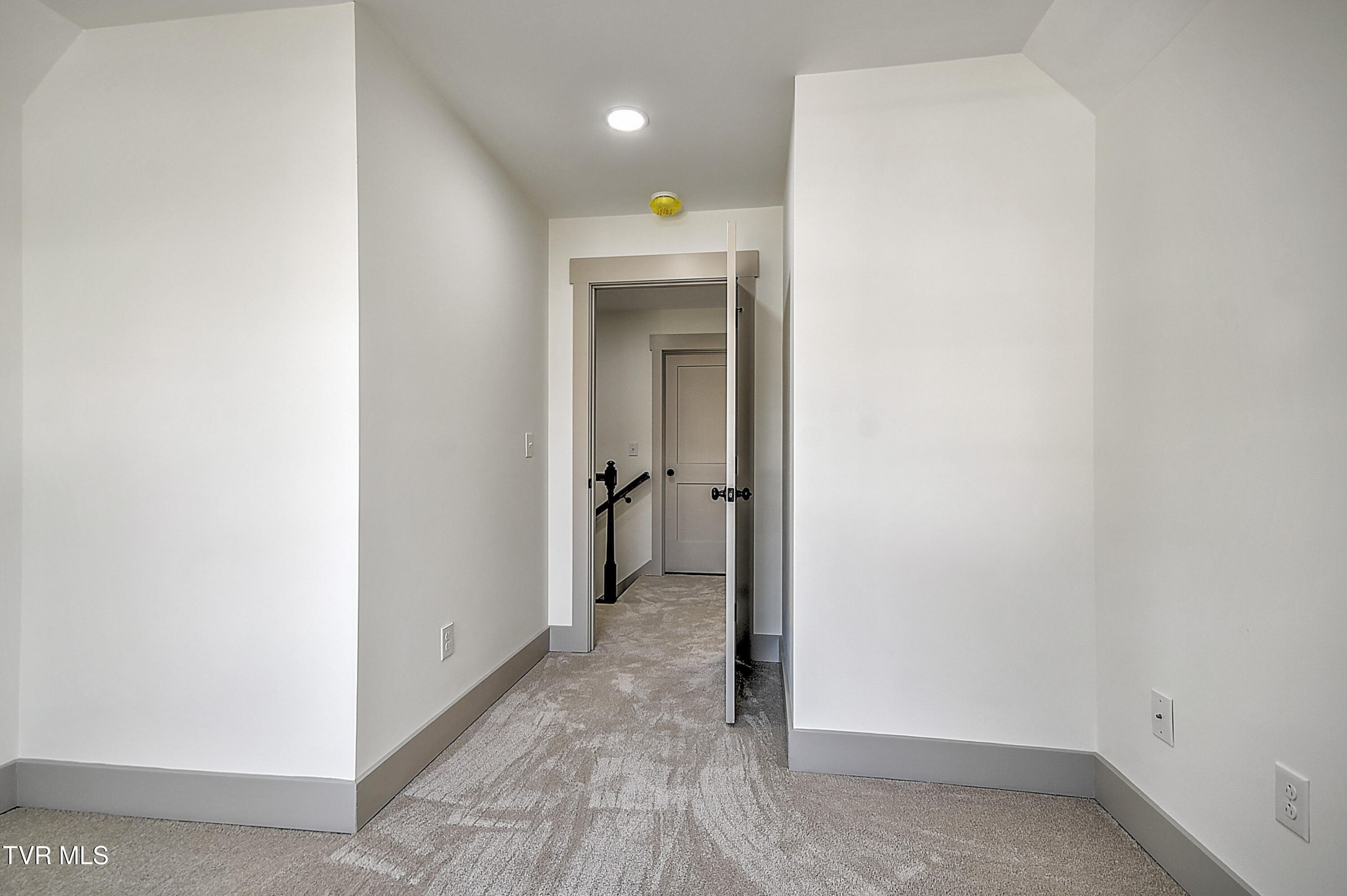 505 Hickory Tree Pvt Drive