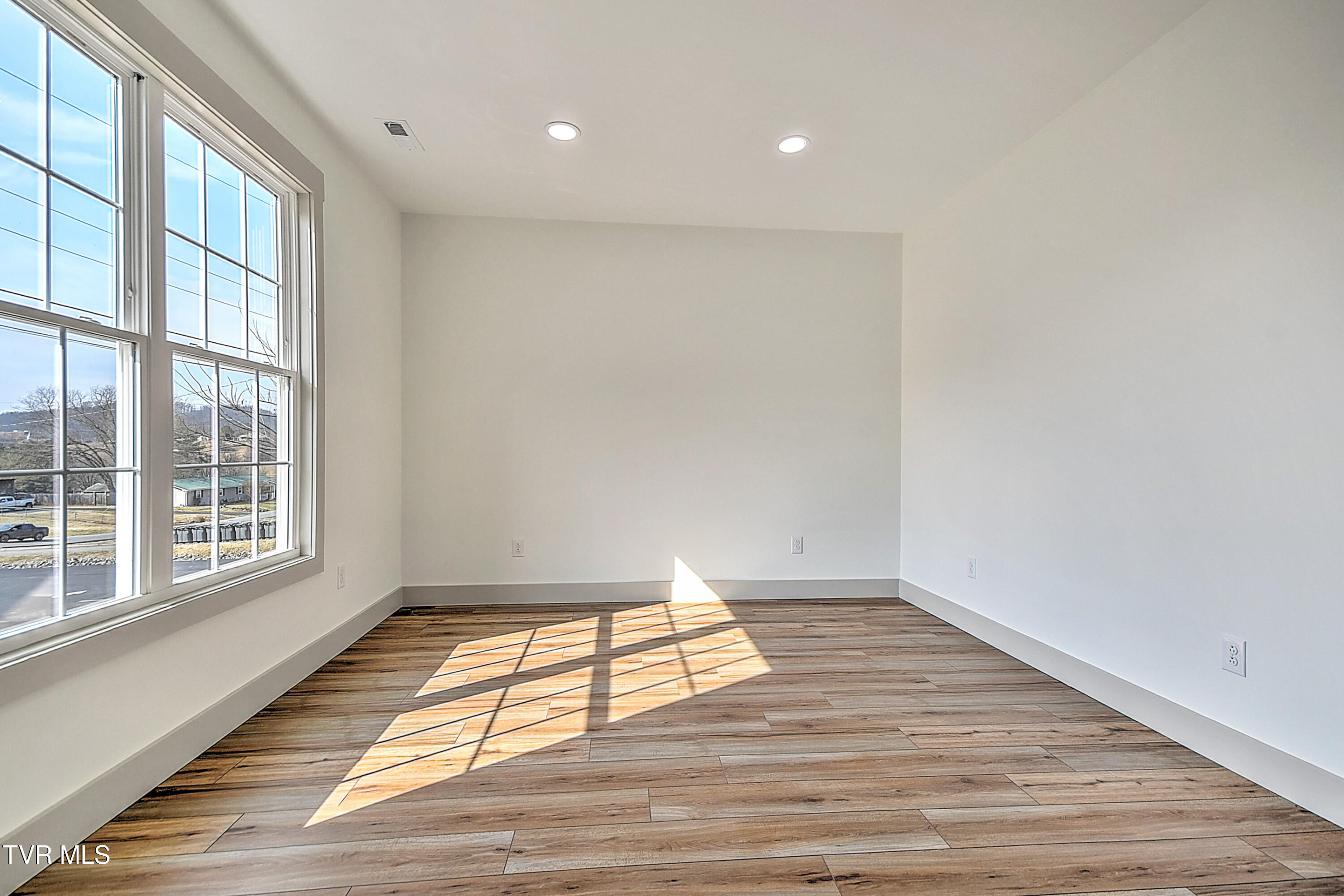 505 Hickory Tree Pvt Drive