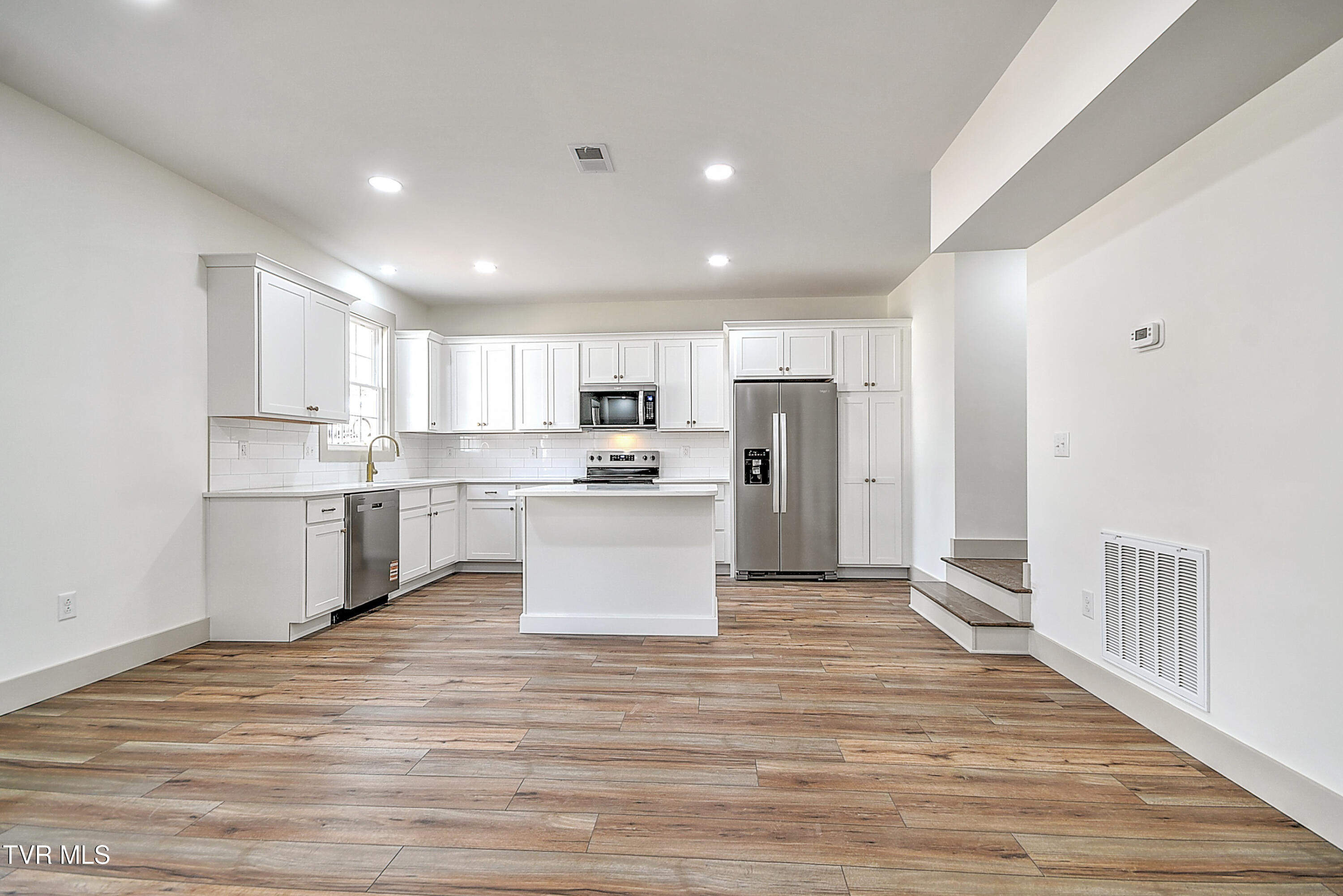 505 Hickory Tree Pvt Drive