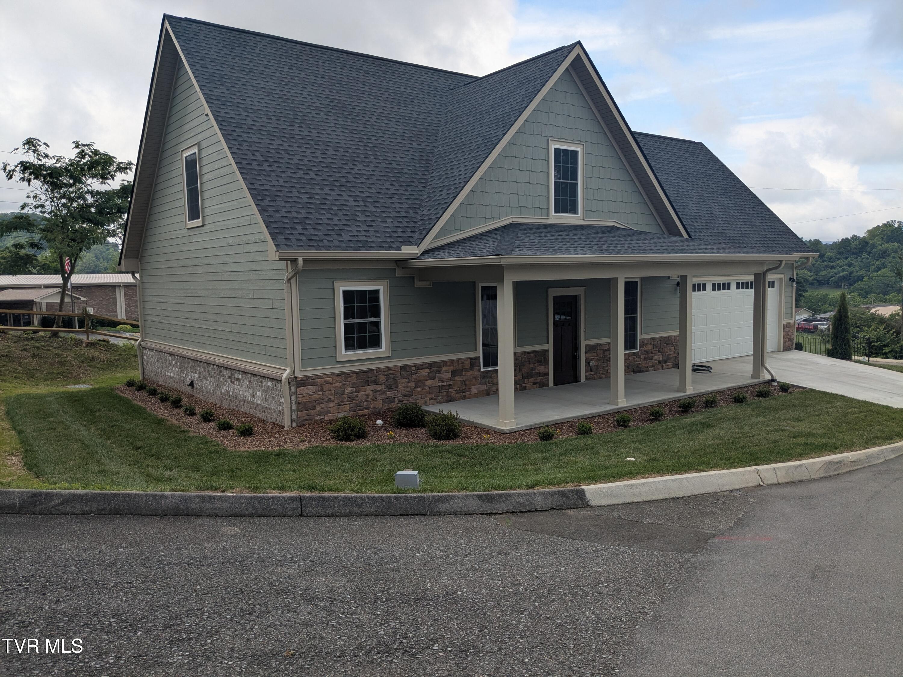 505 Hickory Tree Pvt Drive