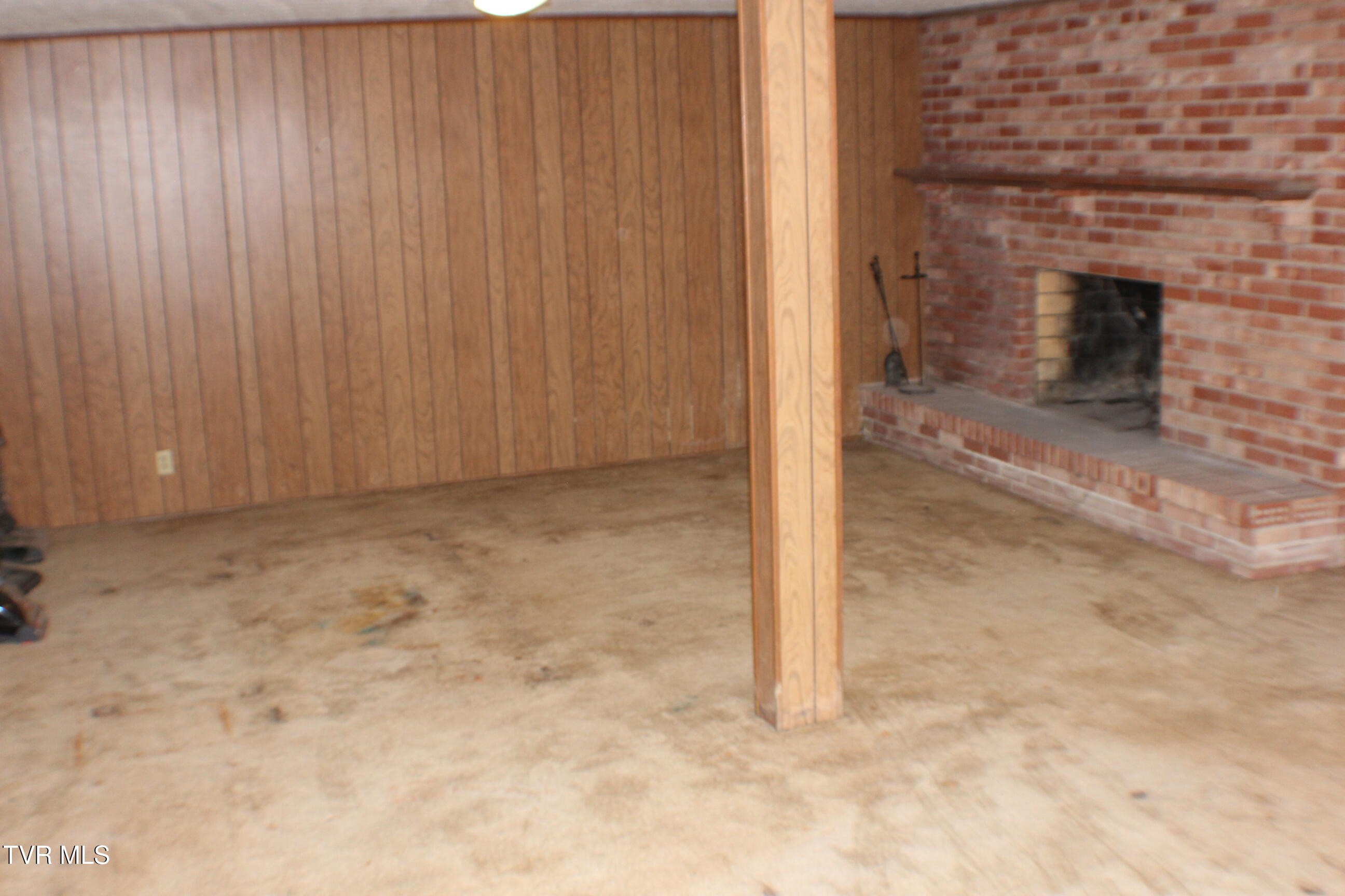 201 Coralwood Drive