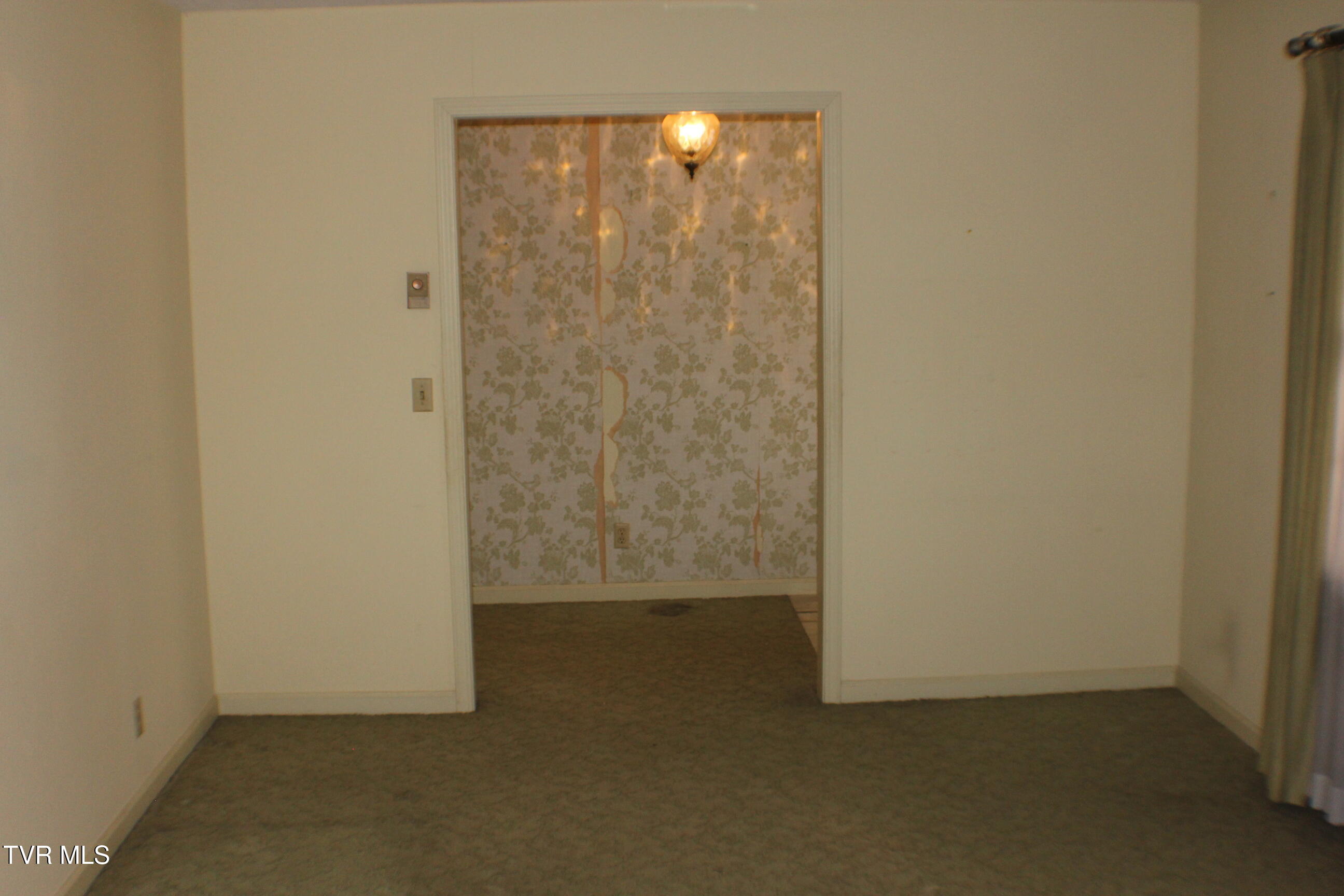 201 Coralwood Drive