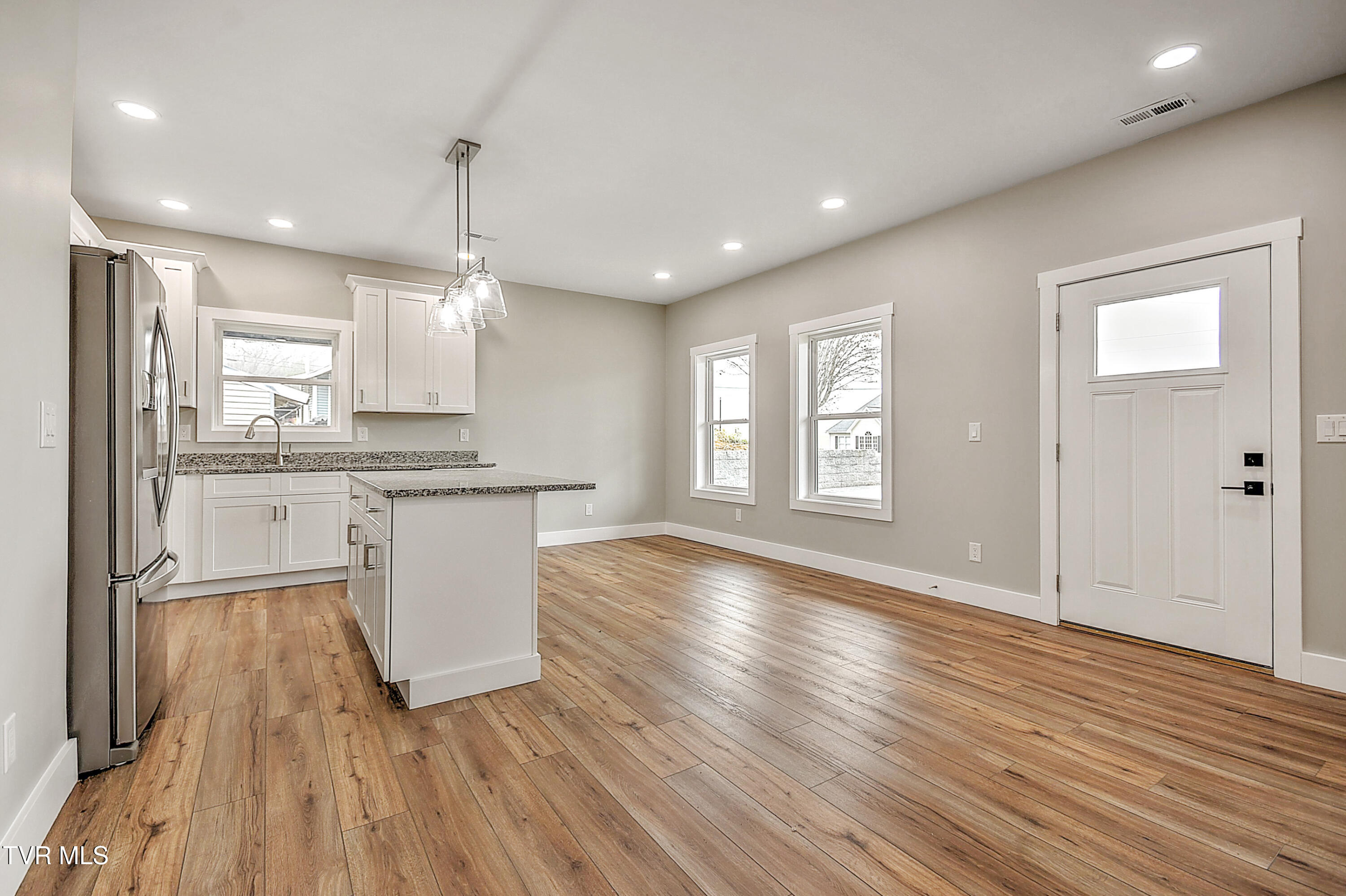 1805 Rock Springs Road