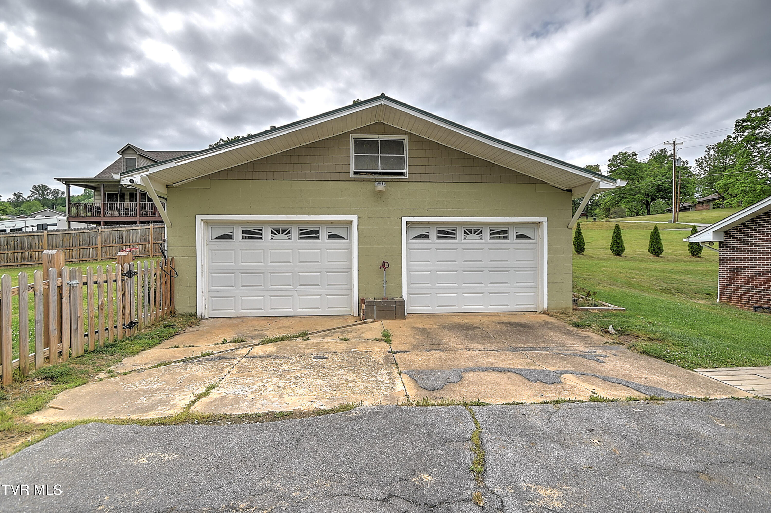 257 Mockingbird Lane