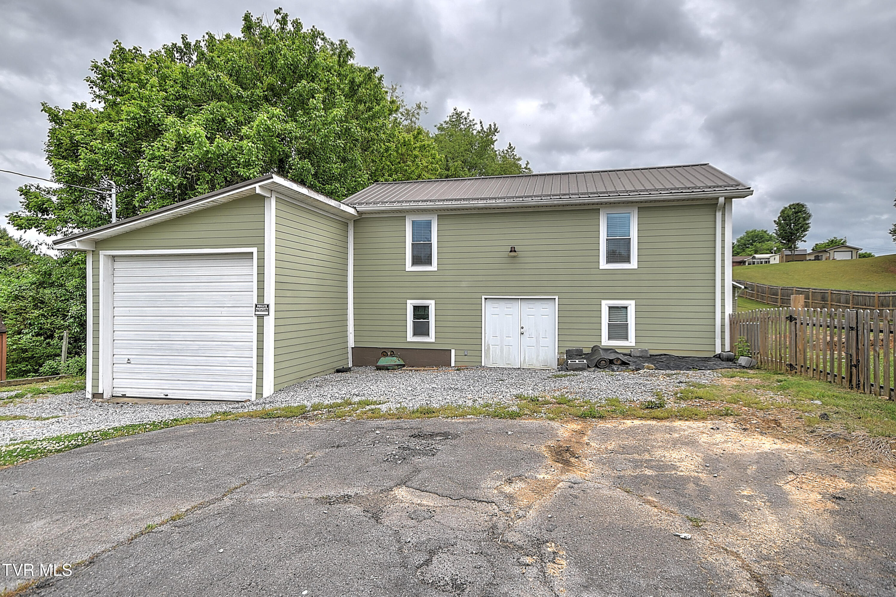 257 Mockingbird Lane