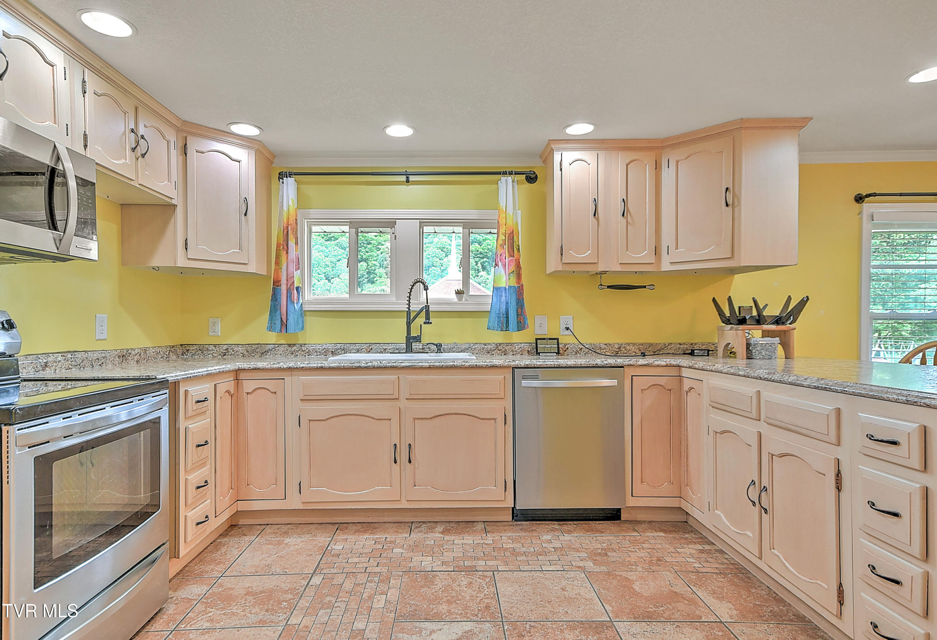 257 Mockingbird Lane