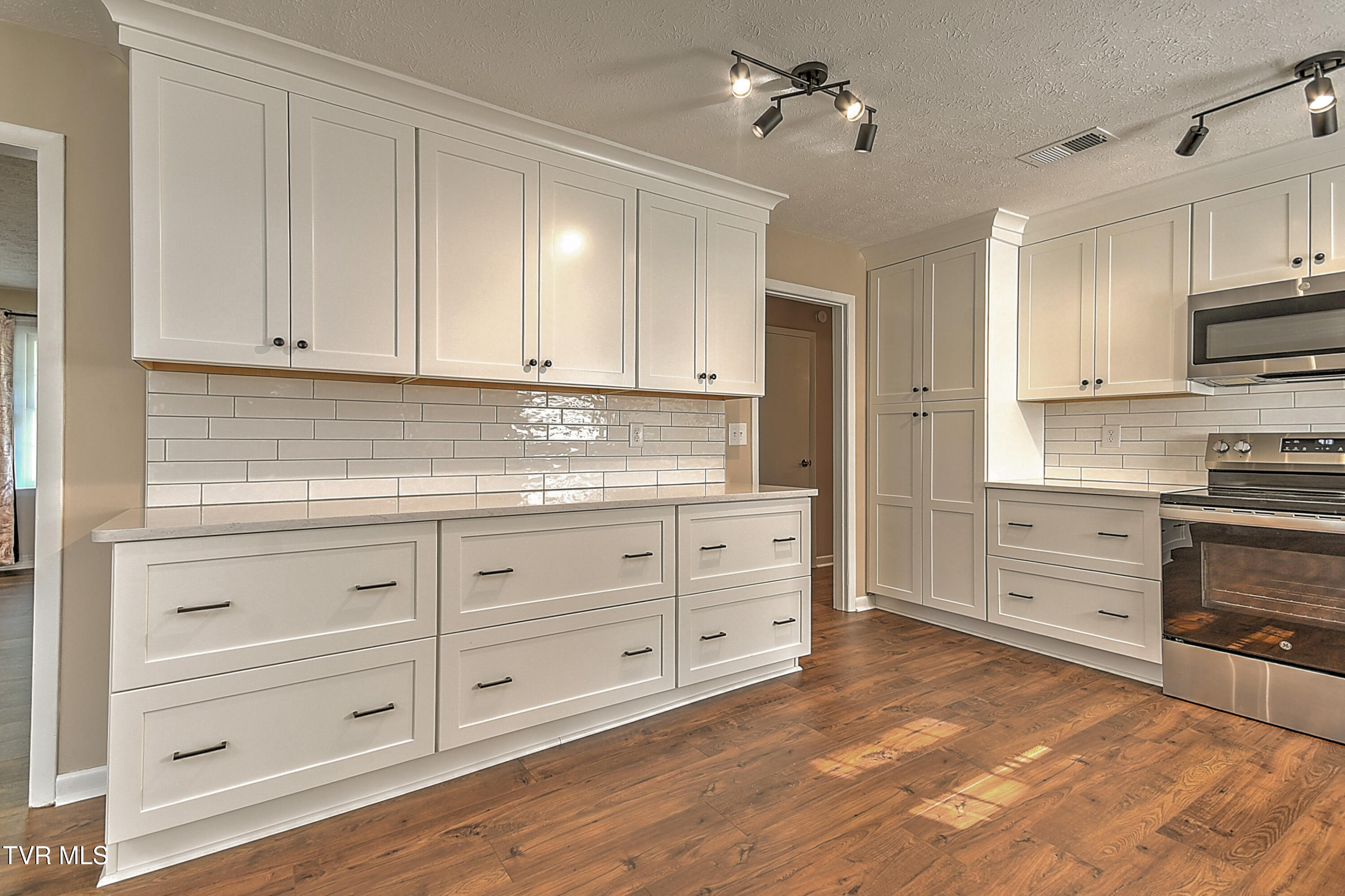 3604 Deland Drive
