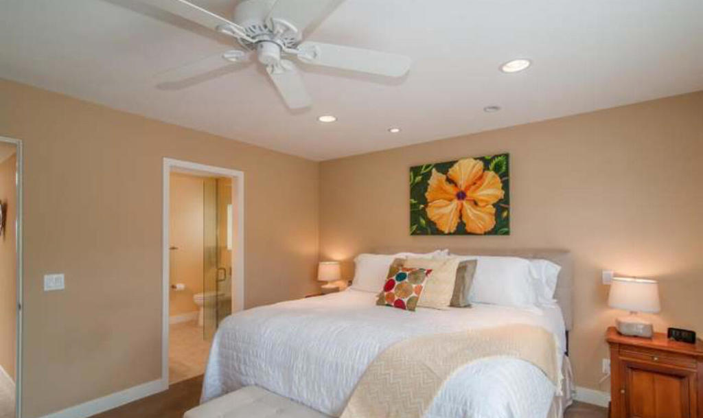 48275 Racquet Lane Lane