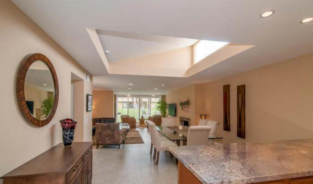 48275 Racquet Lane Lane