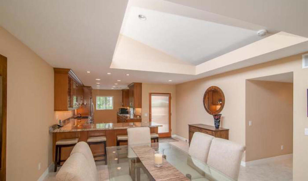 48275 Racquet Lane Lane