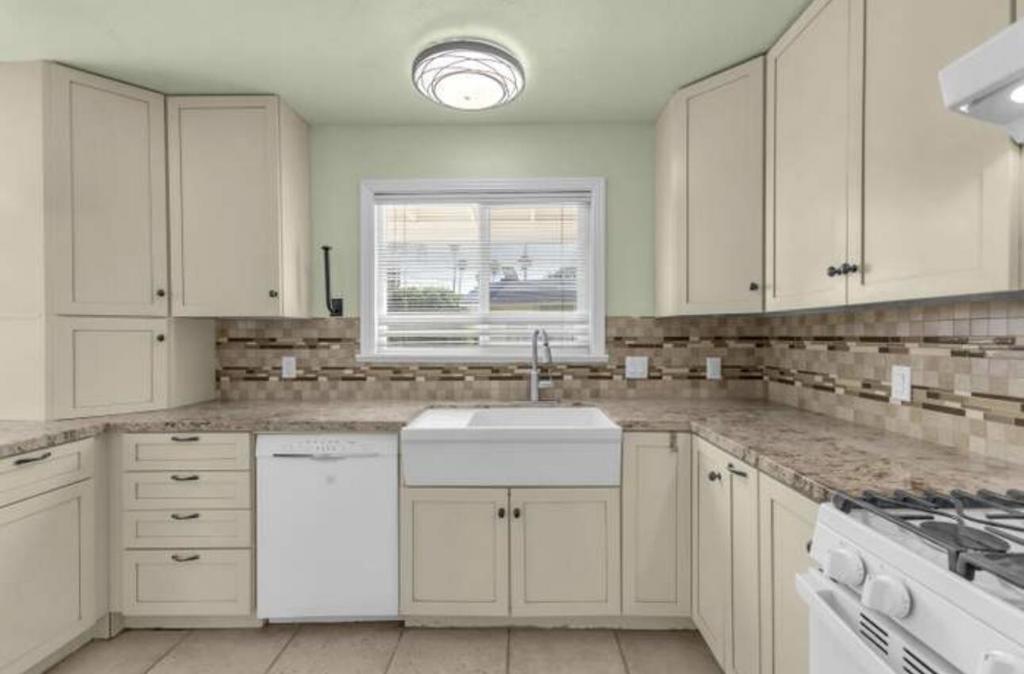 42970 Texas Ave Avenue