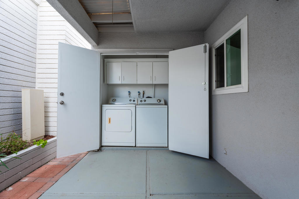 2518 S Sierra Madre
