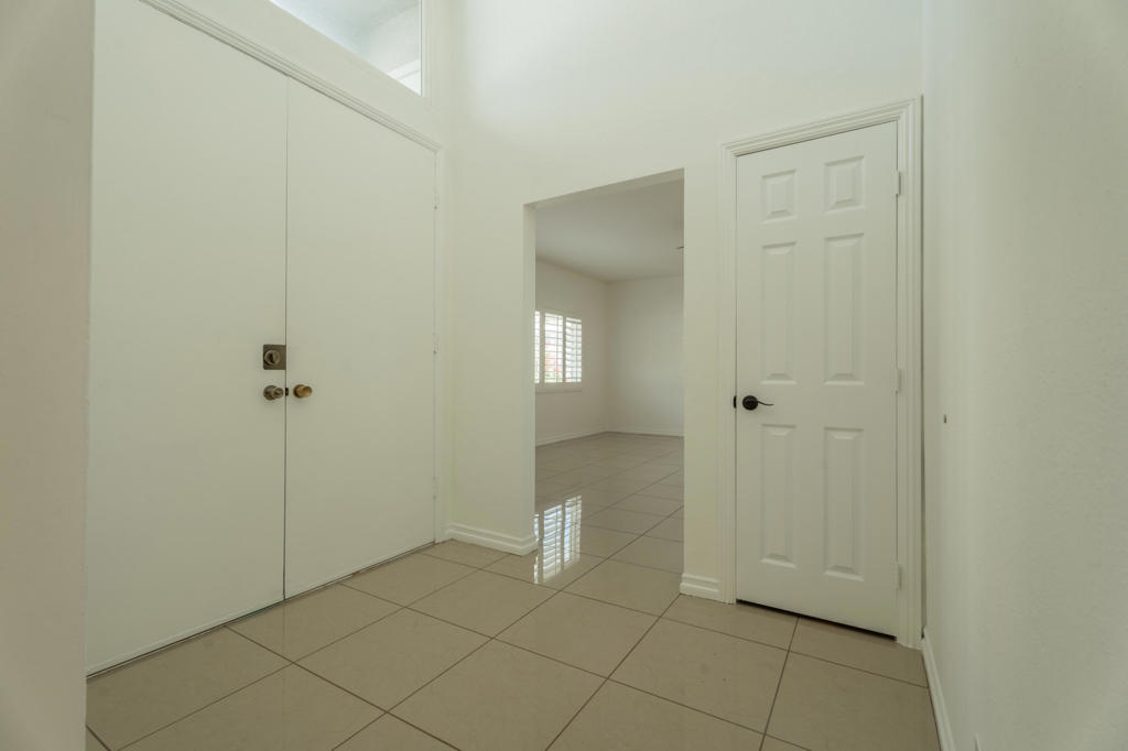 2518 S Sierra Madre