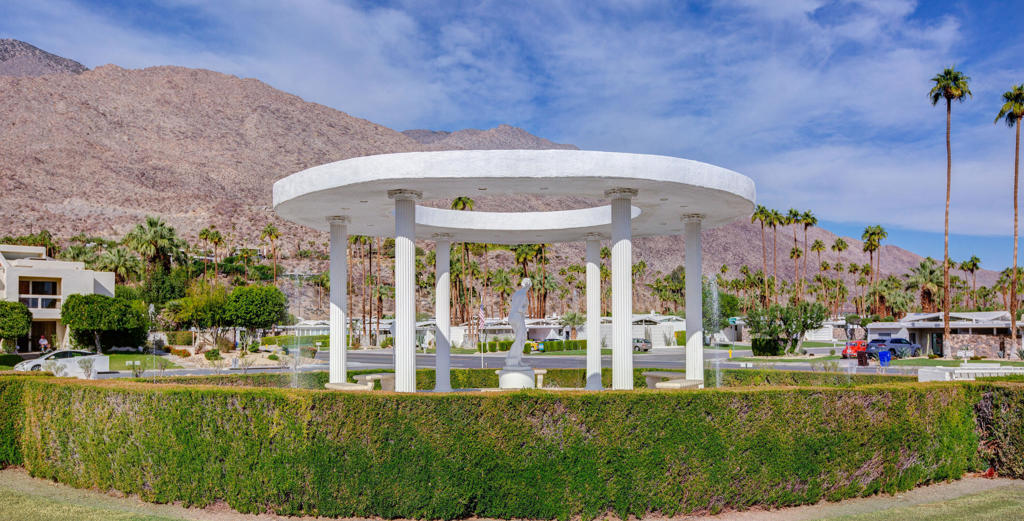 2518 S Sierra Madre
