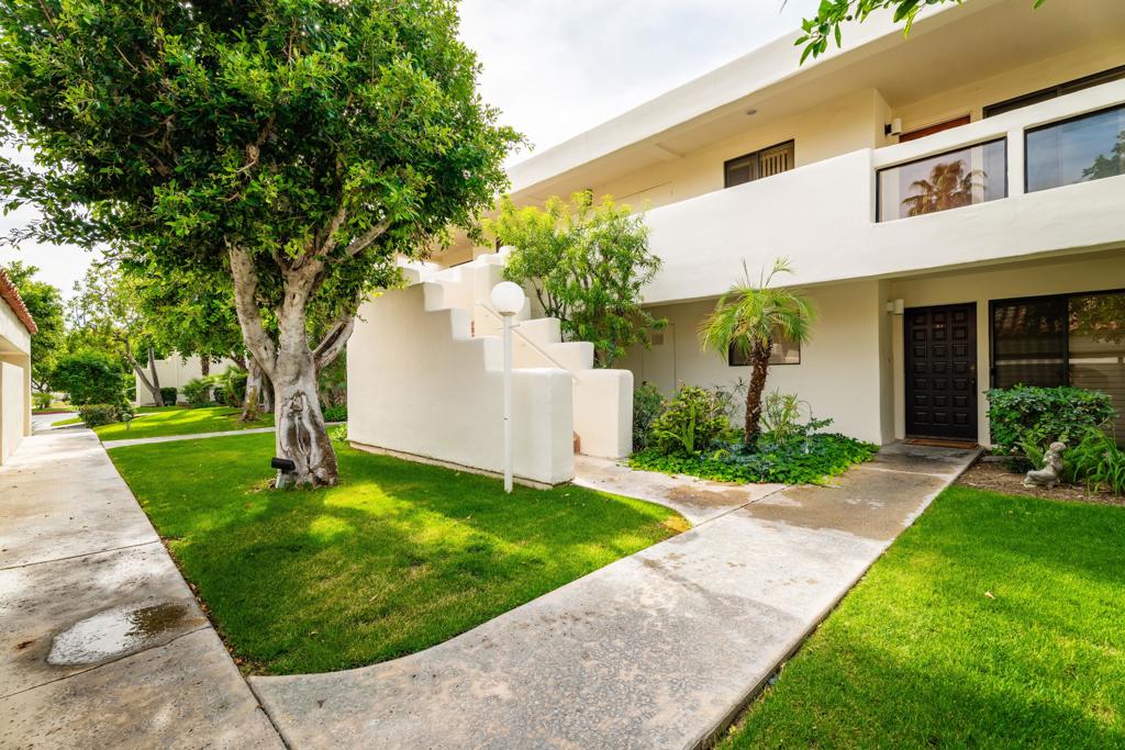 255 E Avenida Granada 322