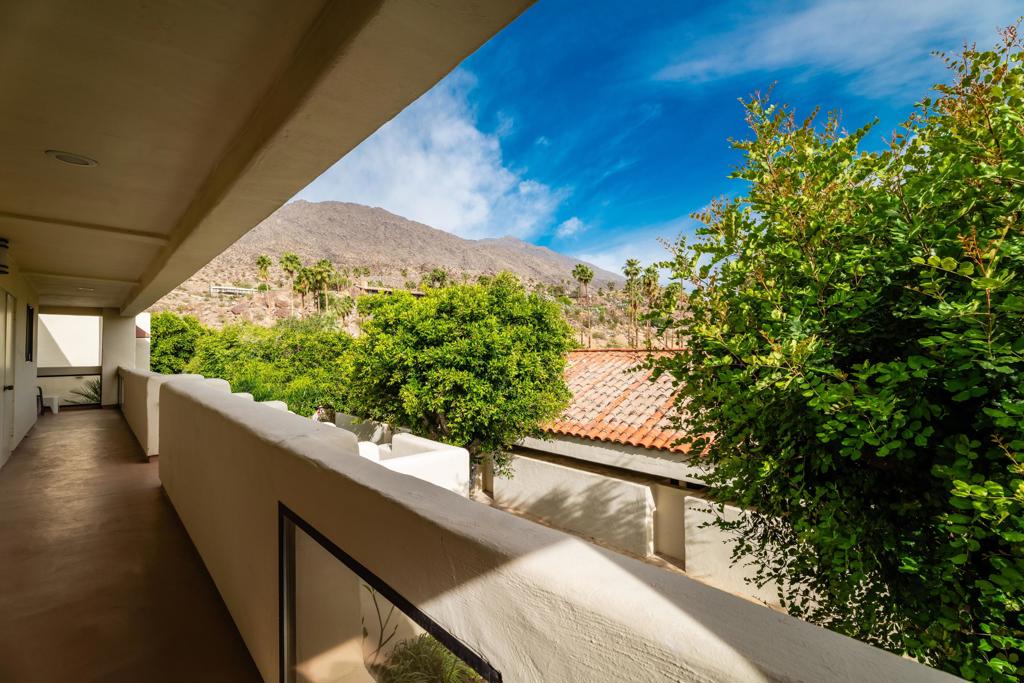 255 E Avenida Granada 322