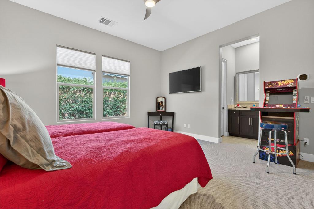 81675 Thunder Gulch Way