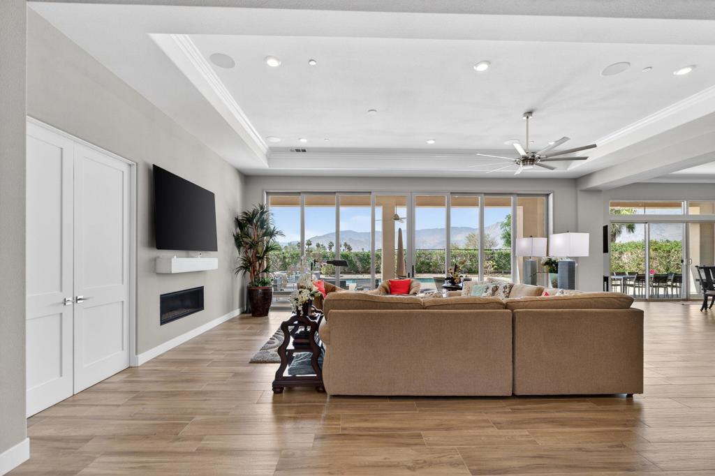 81675 Thunder Gulch Way
