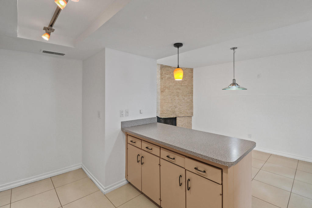 2518 S Sierra Madre