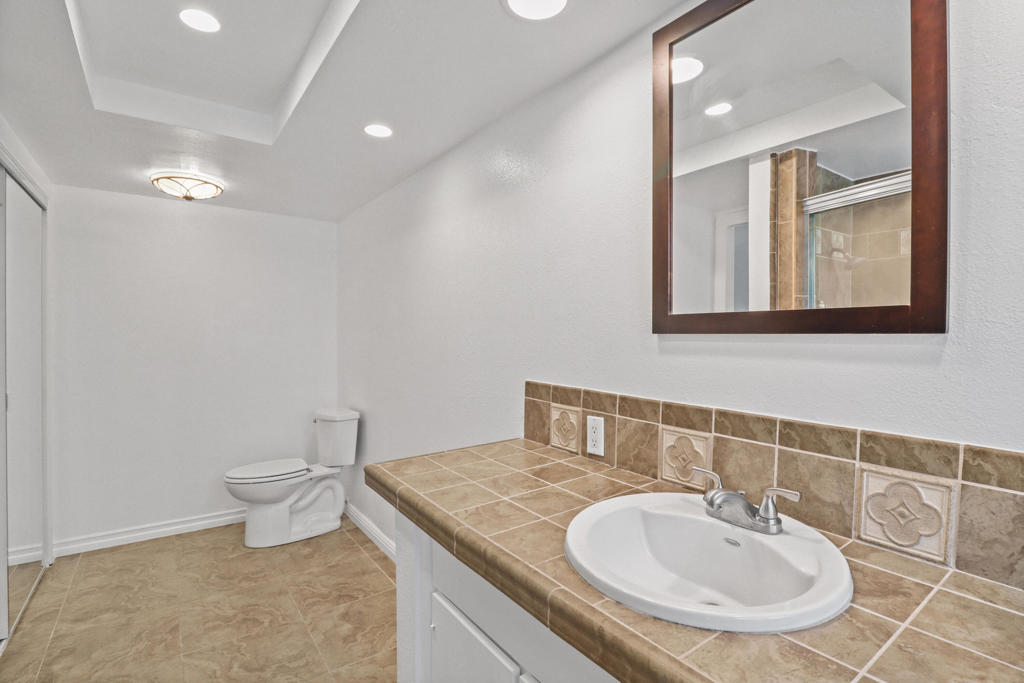2518 S Sierra Madre