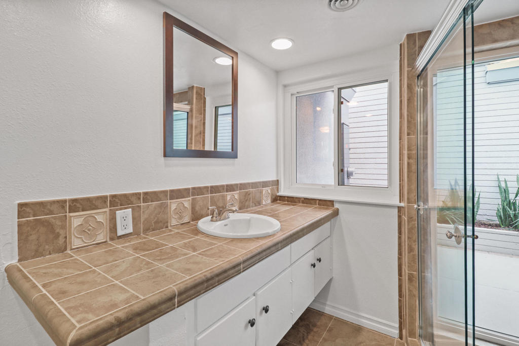 2518 S Sierra Madre