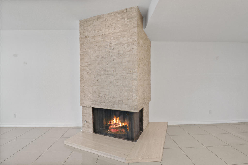 2518 S Sierra Madre
