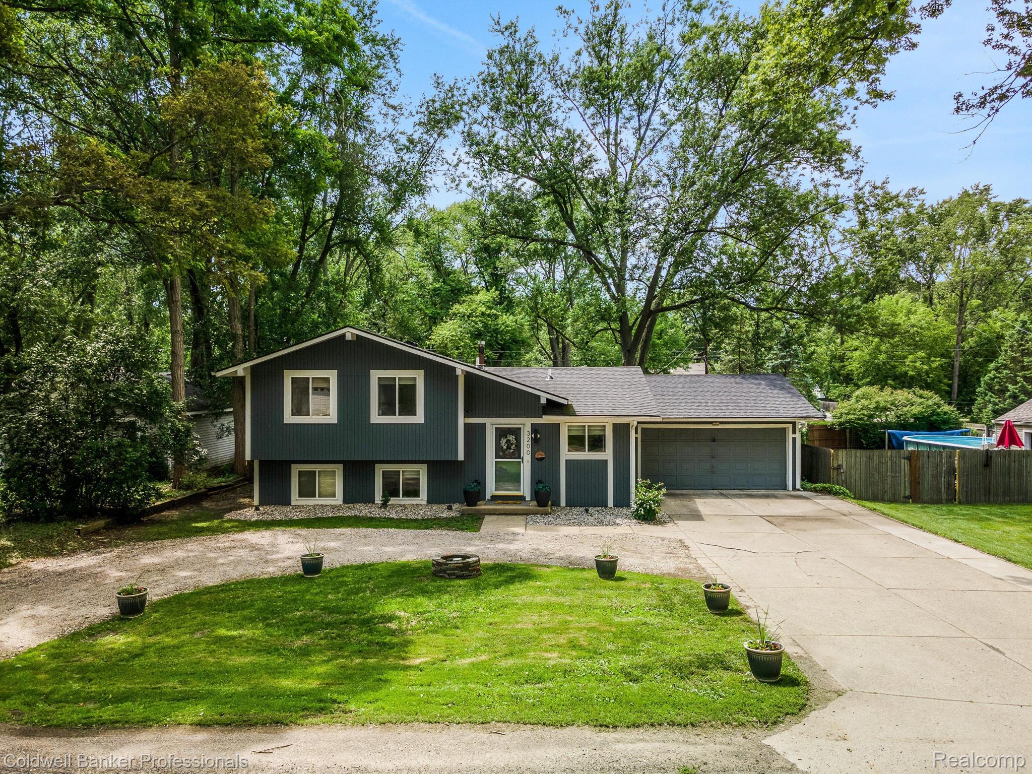 3200 NEWTON Road