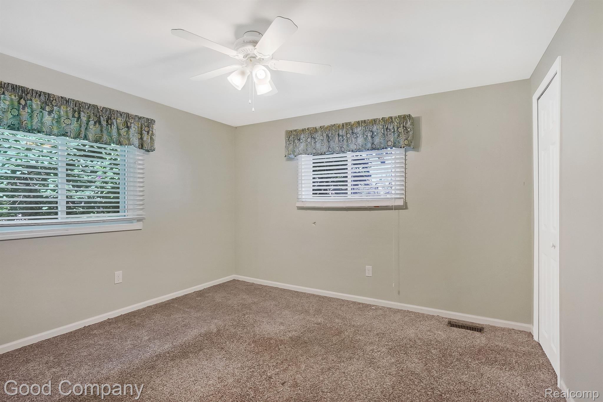 226 BROADACRE Avenue