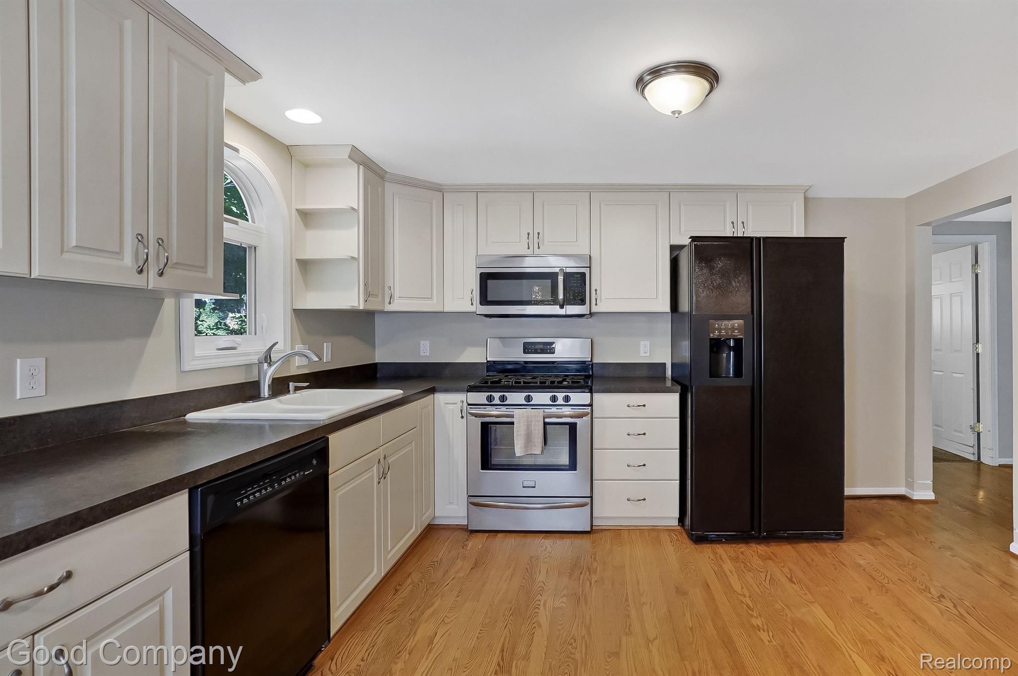 226 BROADACRE Avenue