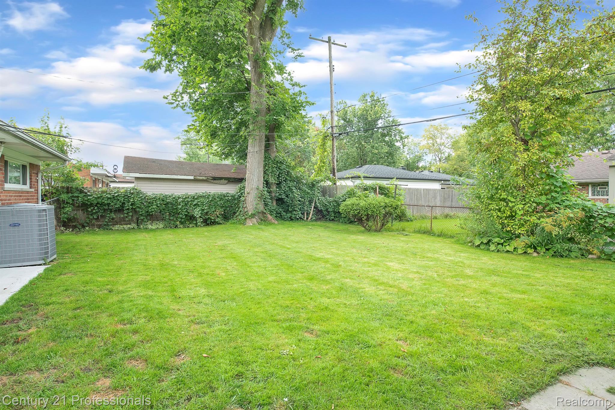 103 KENYON Drive